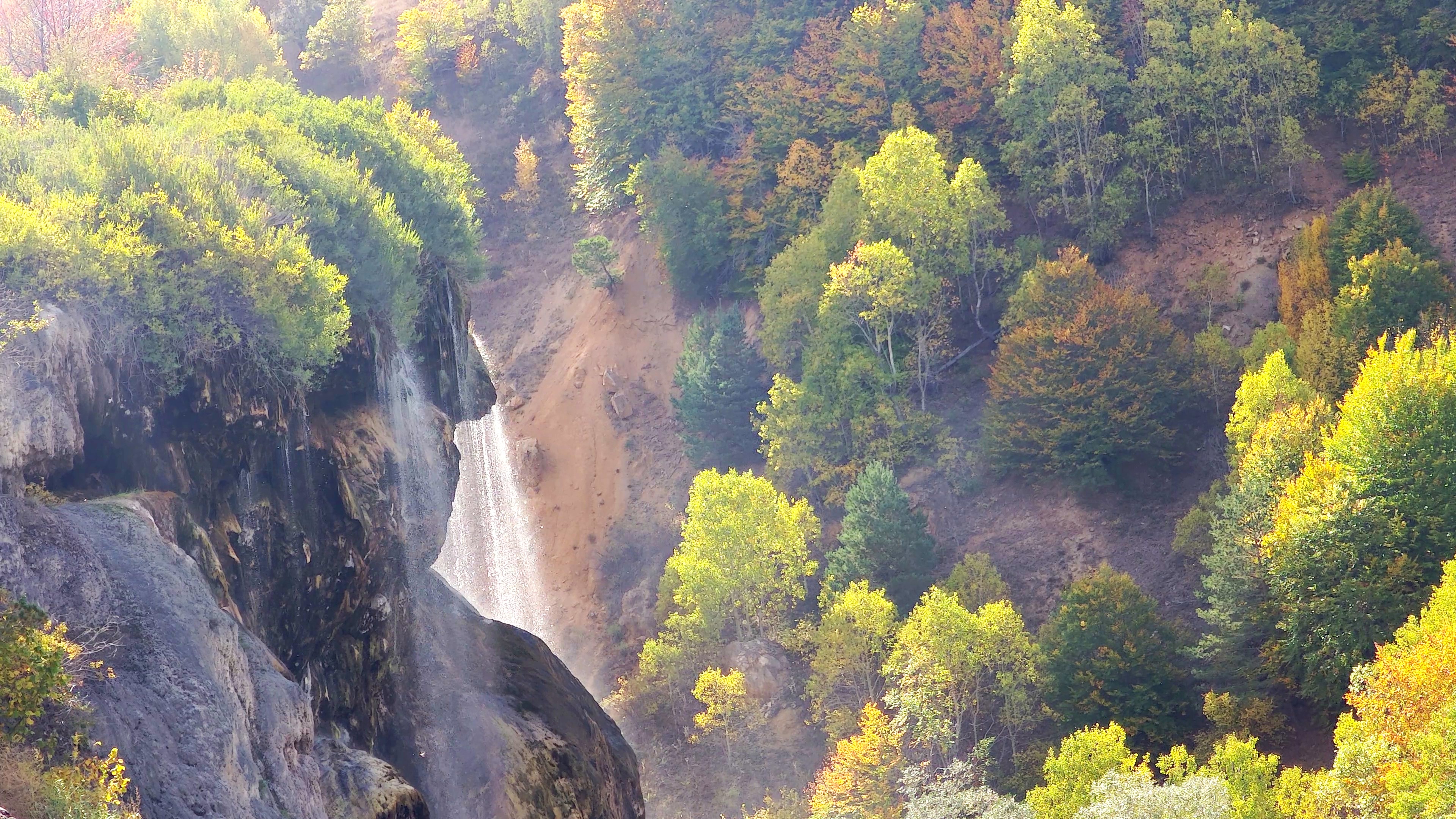 Sivas'ın Saklı Cenneti Adeta Büyülüyor