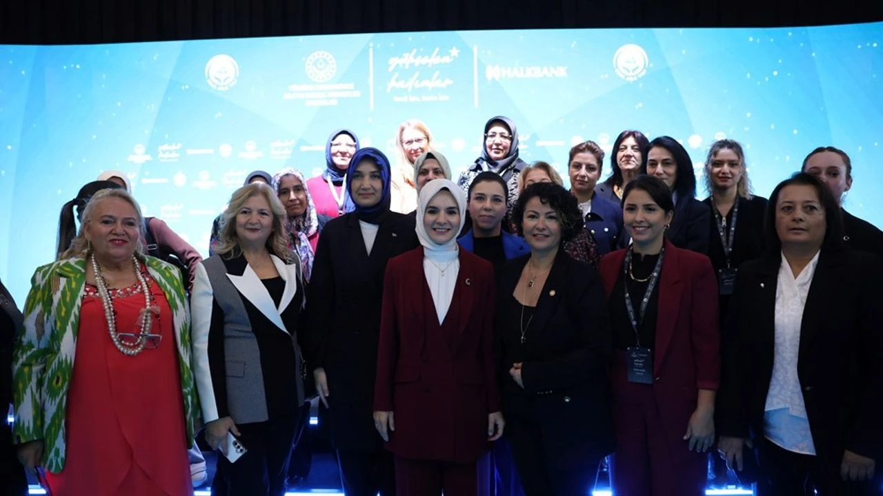 Bakan Göktaş, Kadın Girişimcilere Eğitim Verdi