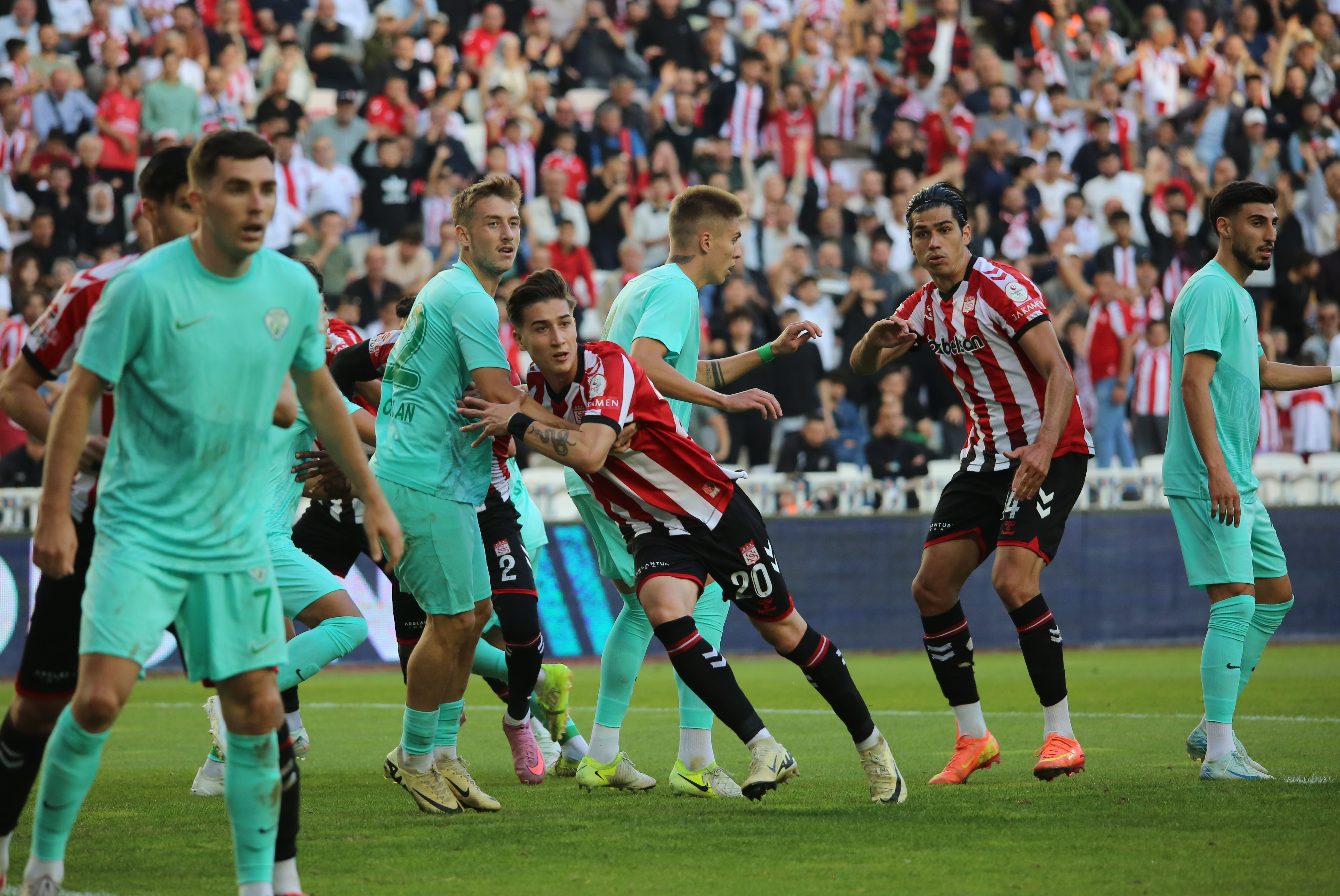 Sivasspor Cepten Yedi!