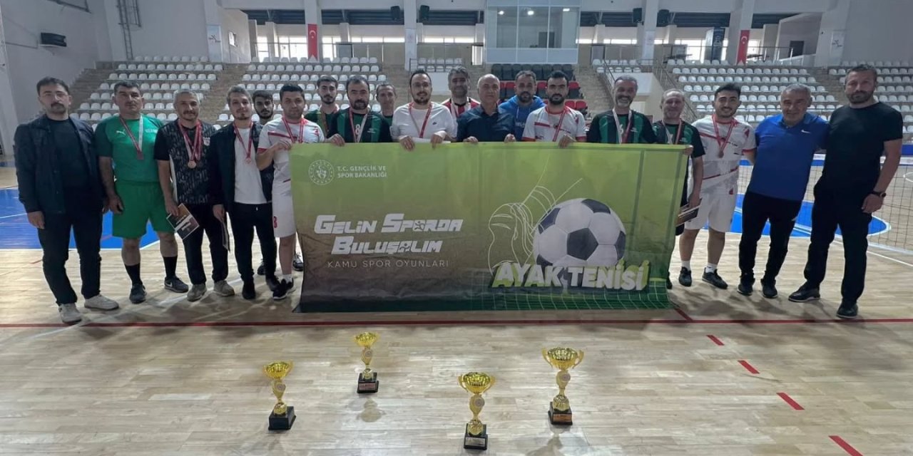 Sivas'ta Ayak Tenisinde Şampiyonlar Belli Oldu