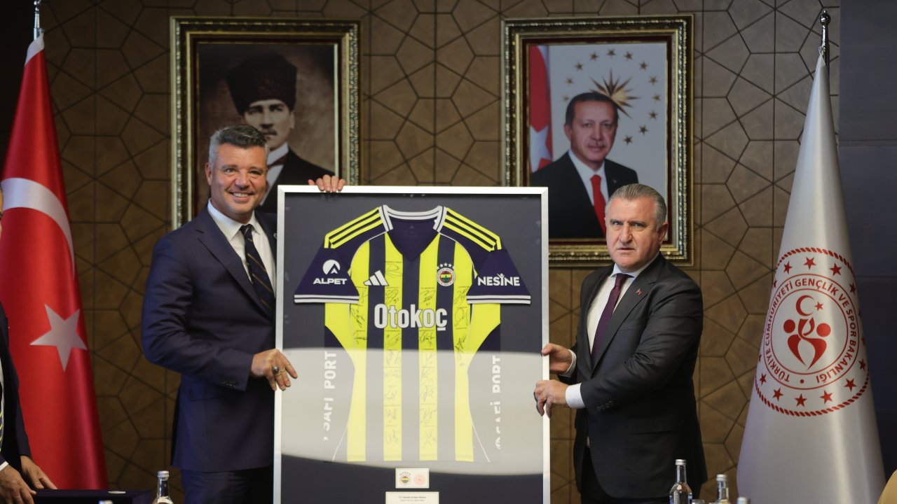 Fenerbahçe'den Bakan Bak'a Ziyaret