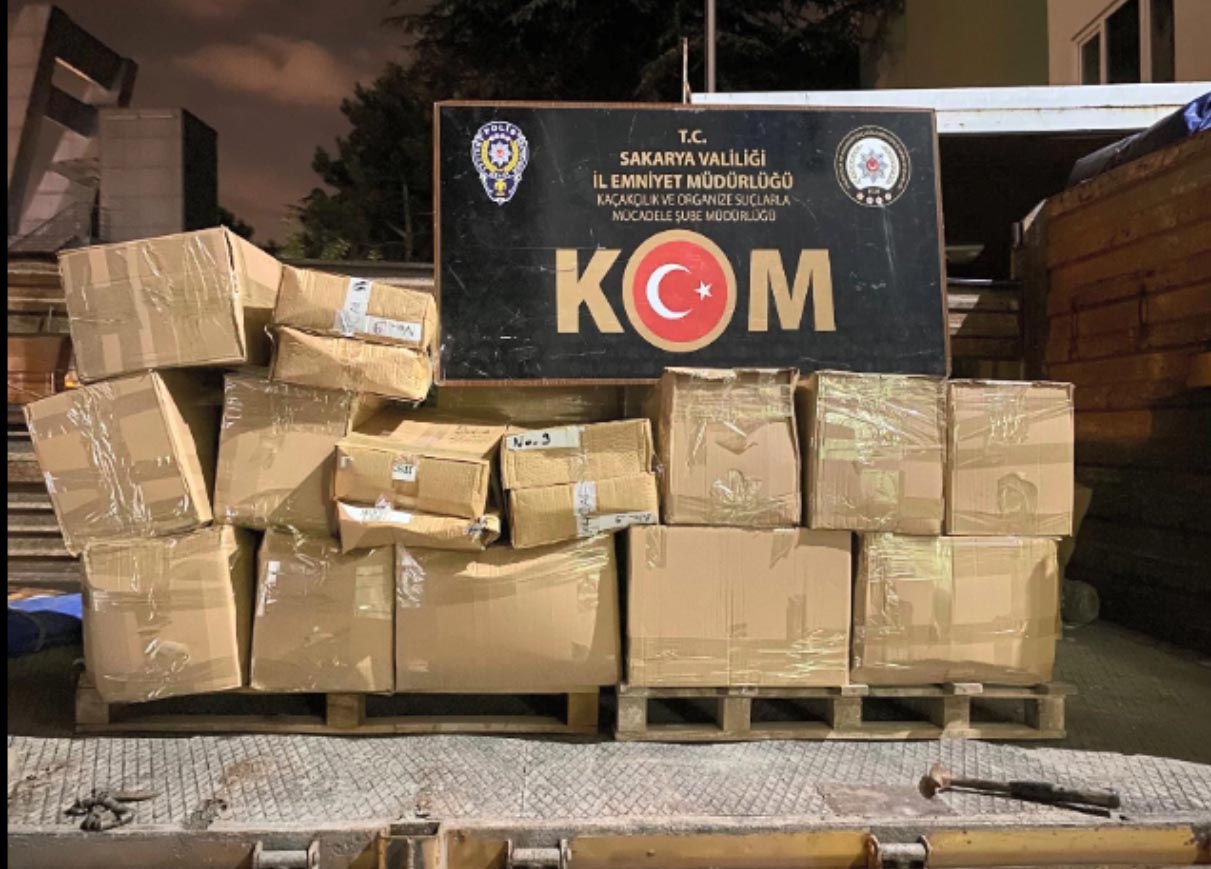 2 milyon liralık kaçak nargile tütünü ele geçirildi