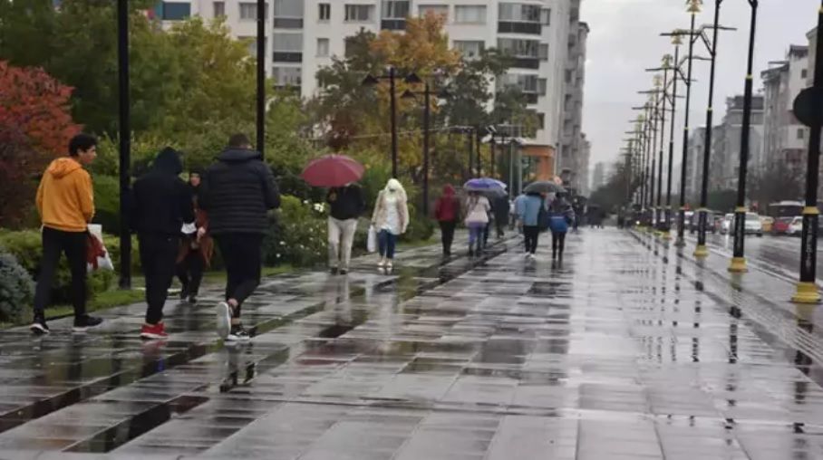 Sivas'ta Yağmurlu Günler Başlıyor