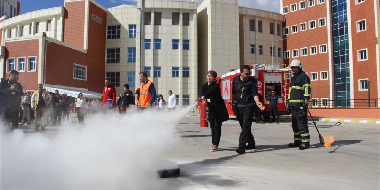 Sivas'ta hastanede gerçek tatbikat