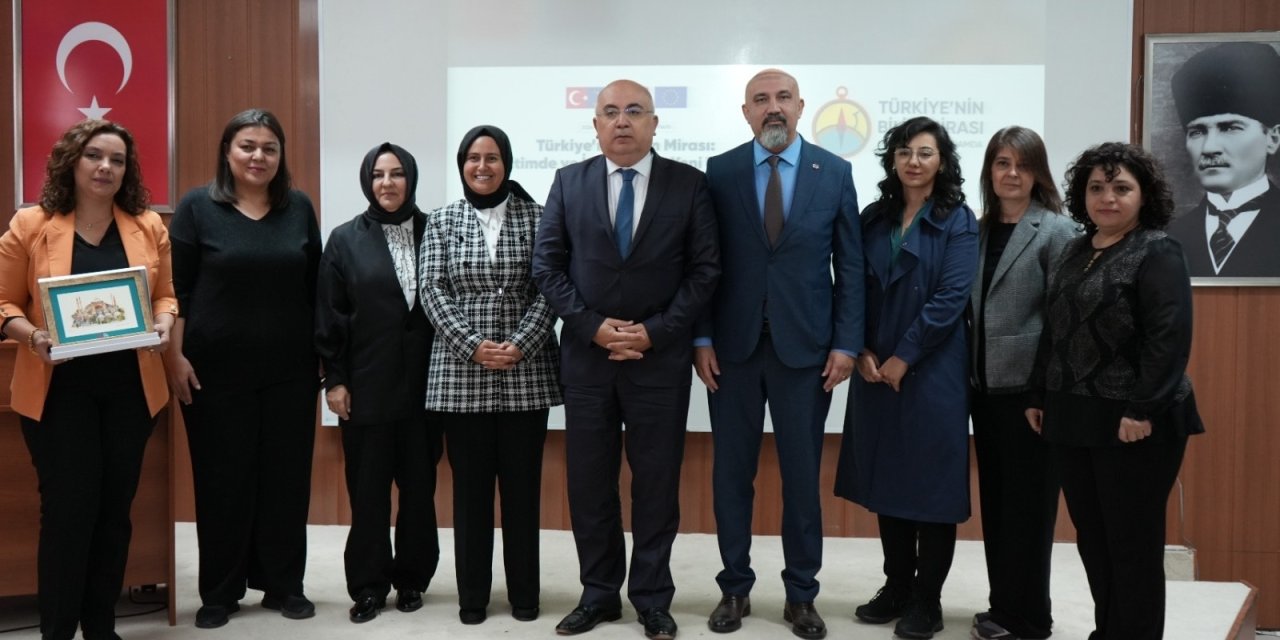 Sivas'ta bilim mirası projesine sertifika