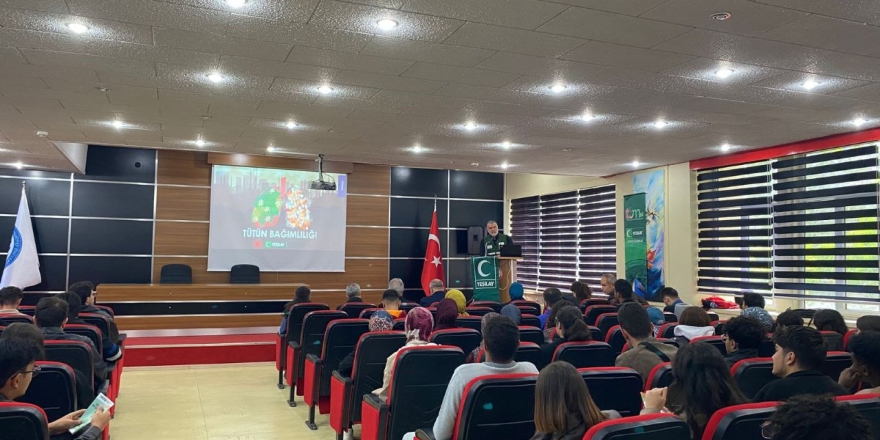 Sivas'ta gençlere bağımlılık eğitimi