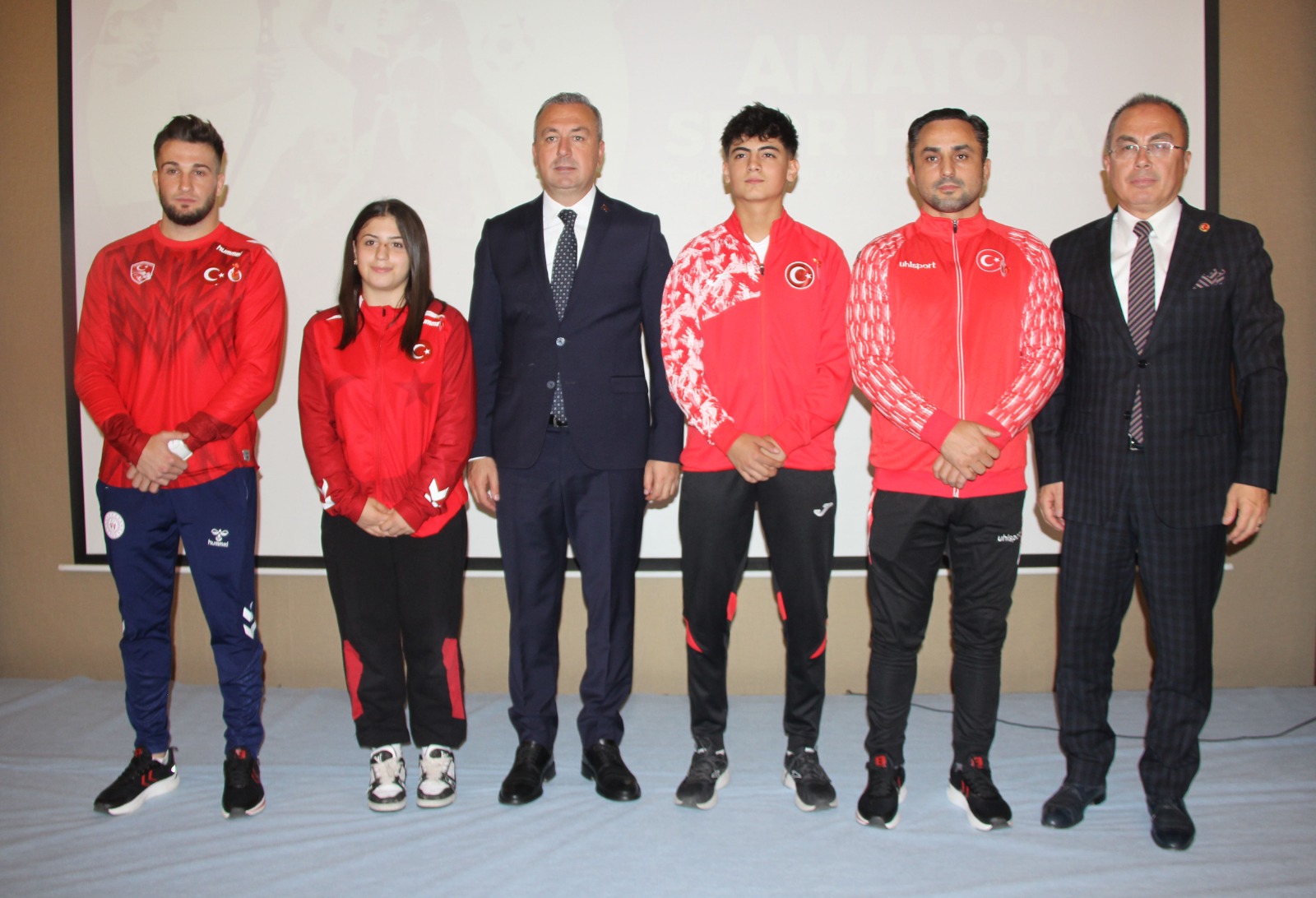 Sivas’ta Zirvedeki Yiğidolar Ödüllendirildi