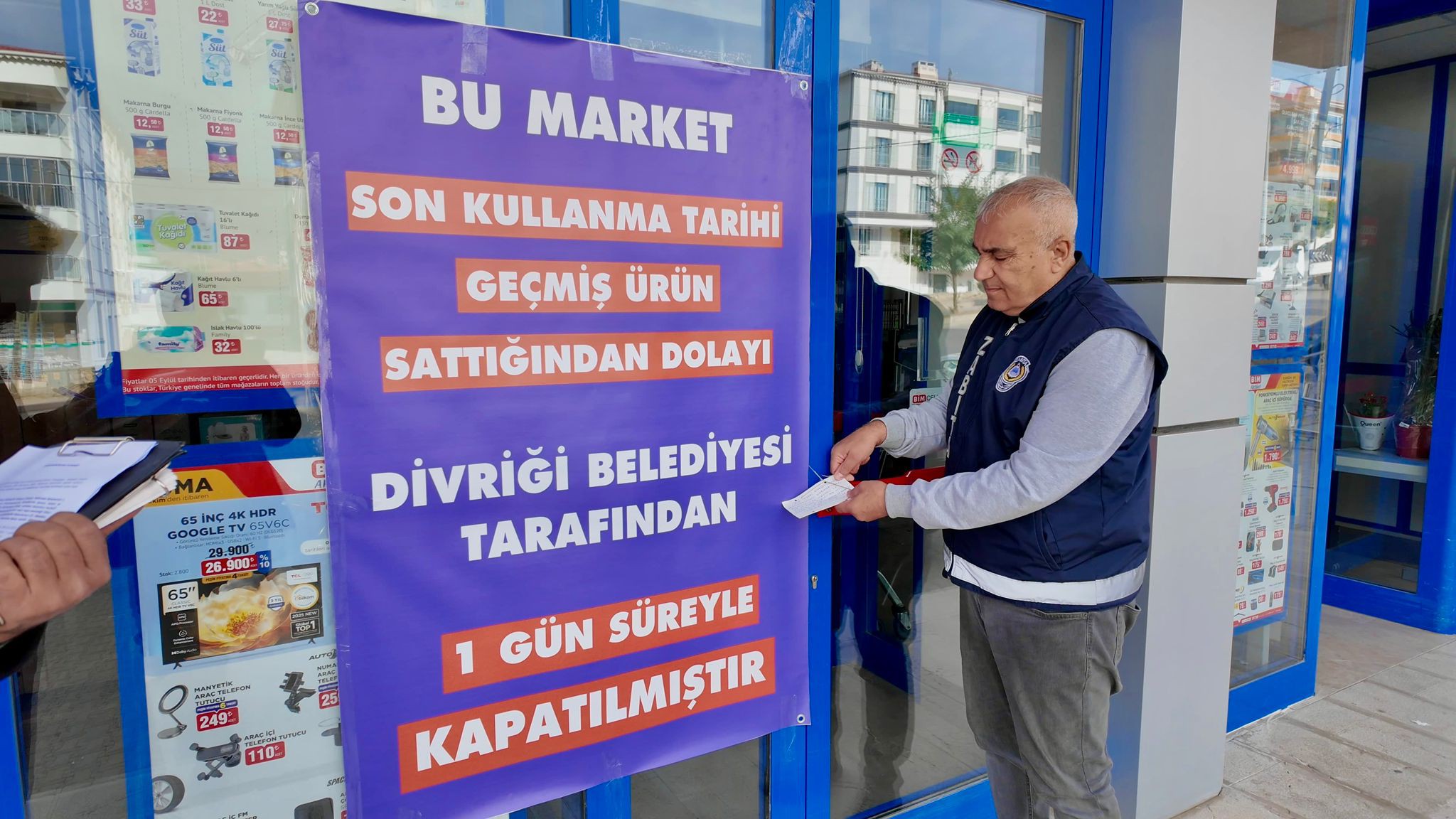 Sivas'ta Son Kullanma Tarihi Geçmiş Ürün Satan Market Kapatıldı