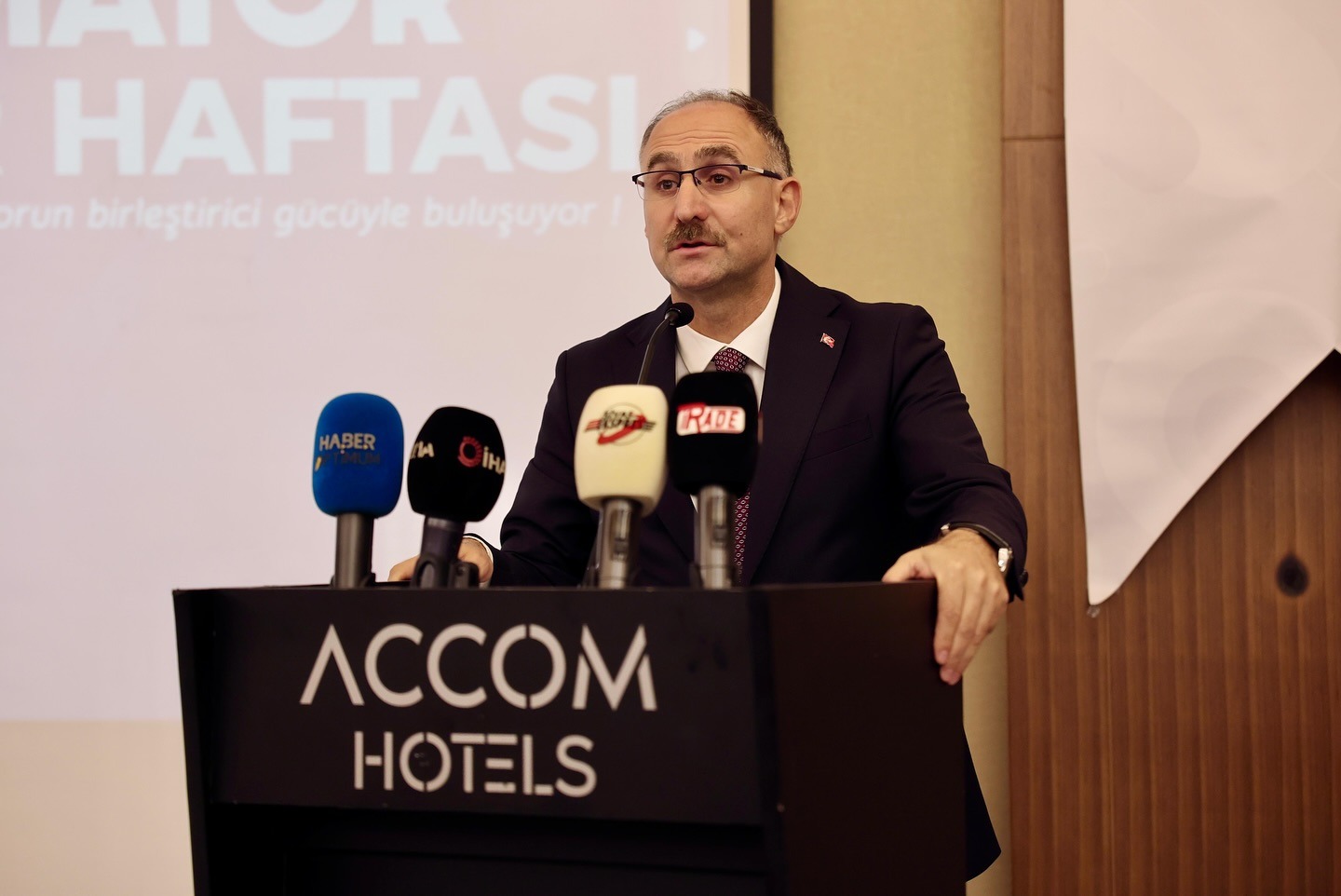 Gençlik ve Spor Bakanlığı’ndan Sivas’a övgü