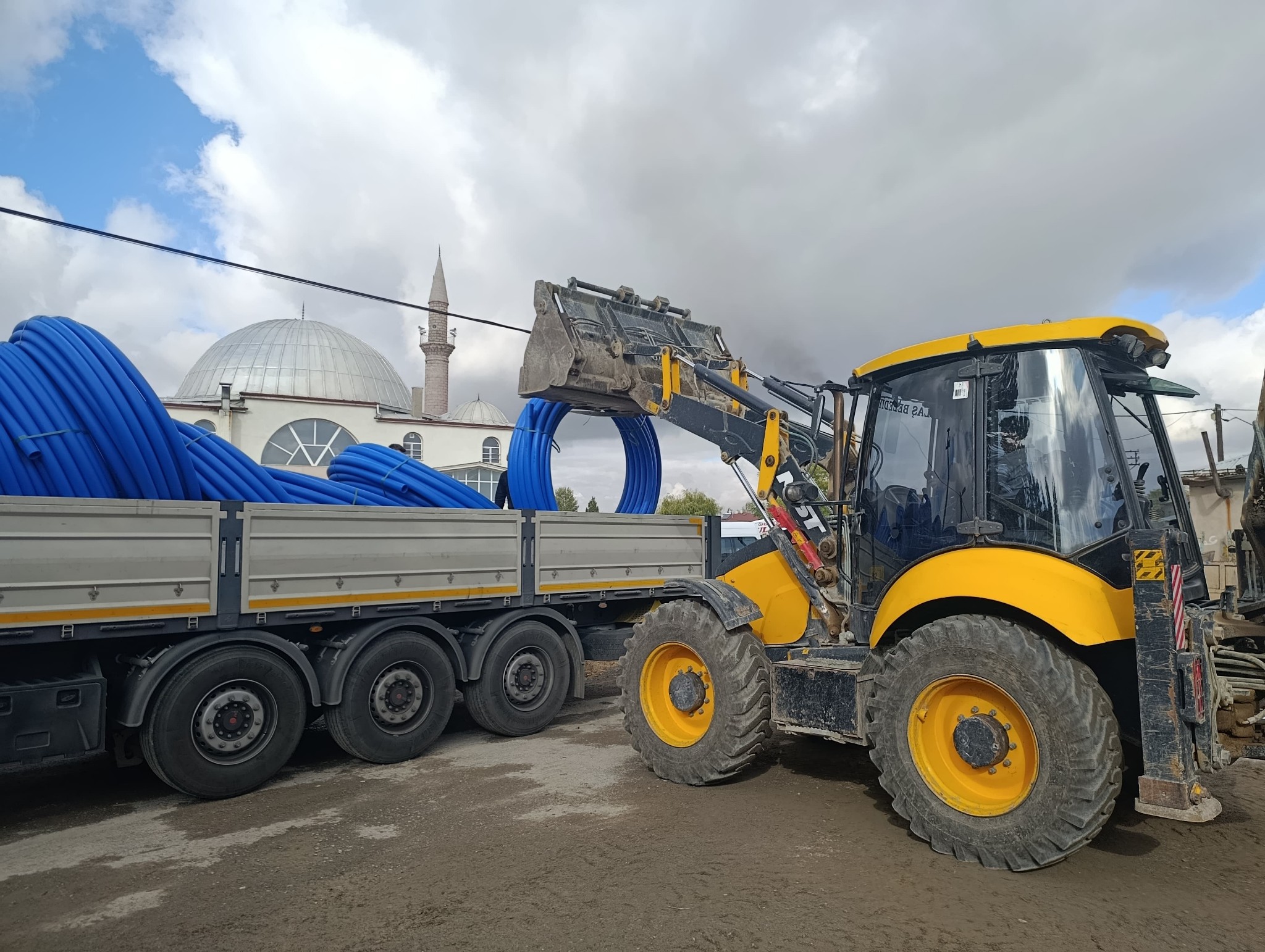 Ulaş'ta İçme Suyu Hatları Yenileniyor