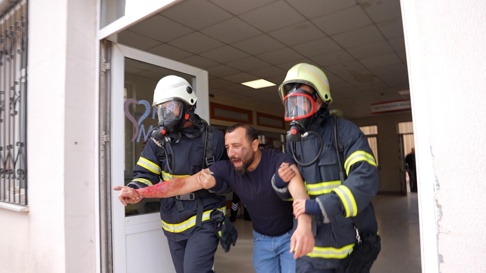 Sivas'ta hastanede tatbikat gerçeği aratmadı