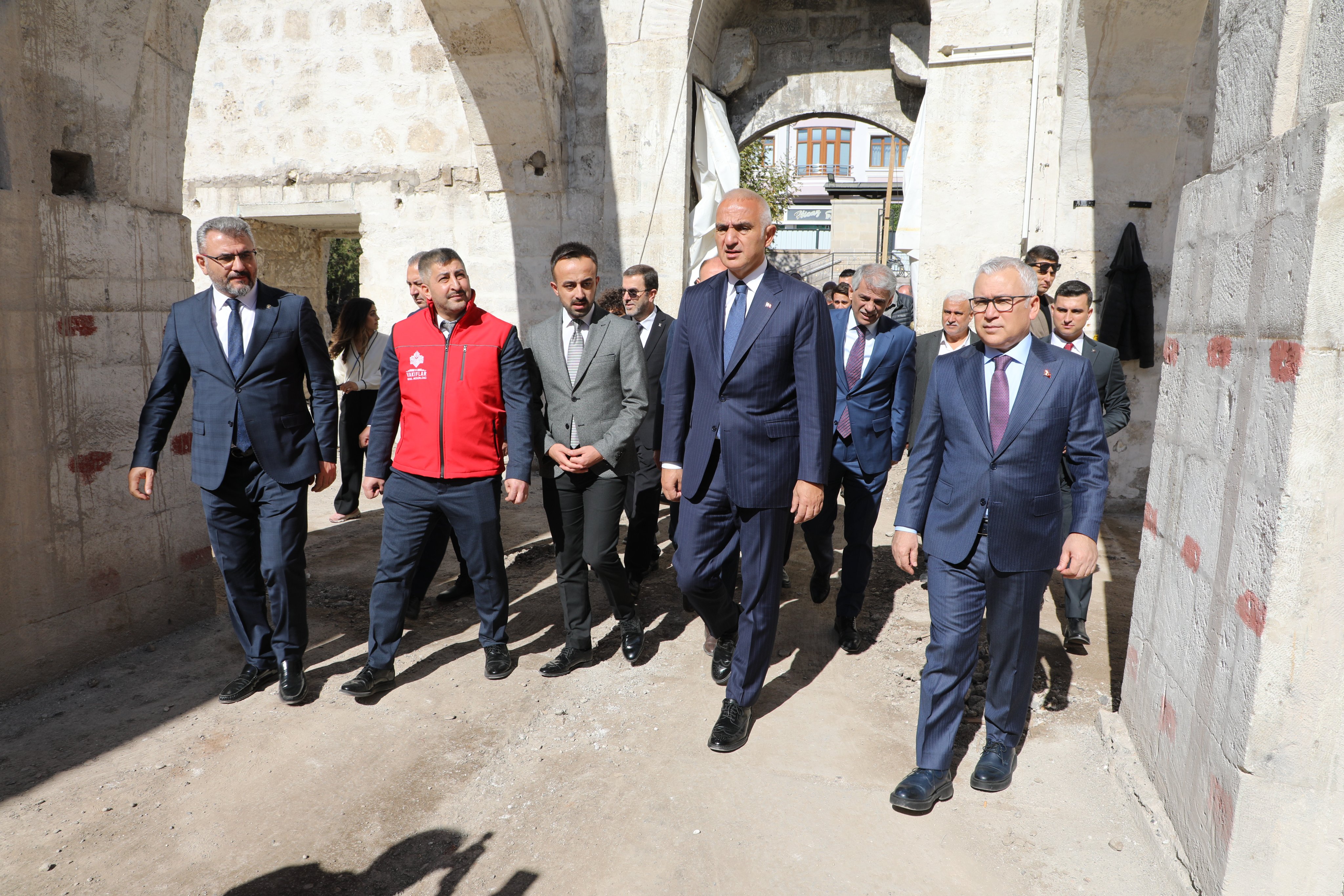 Bakan Ersoy, Sivas Ulu Cami’deki Yenileme Sürecini Yerinde Gördü