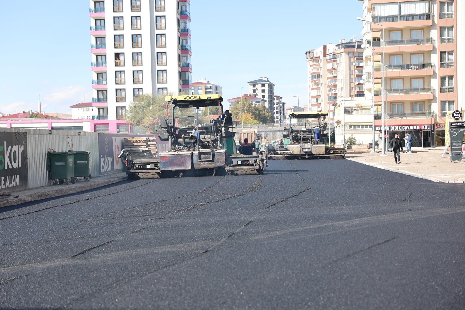 Sivas’ta Birlik Caddesi Baştan Sona Yenilendi