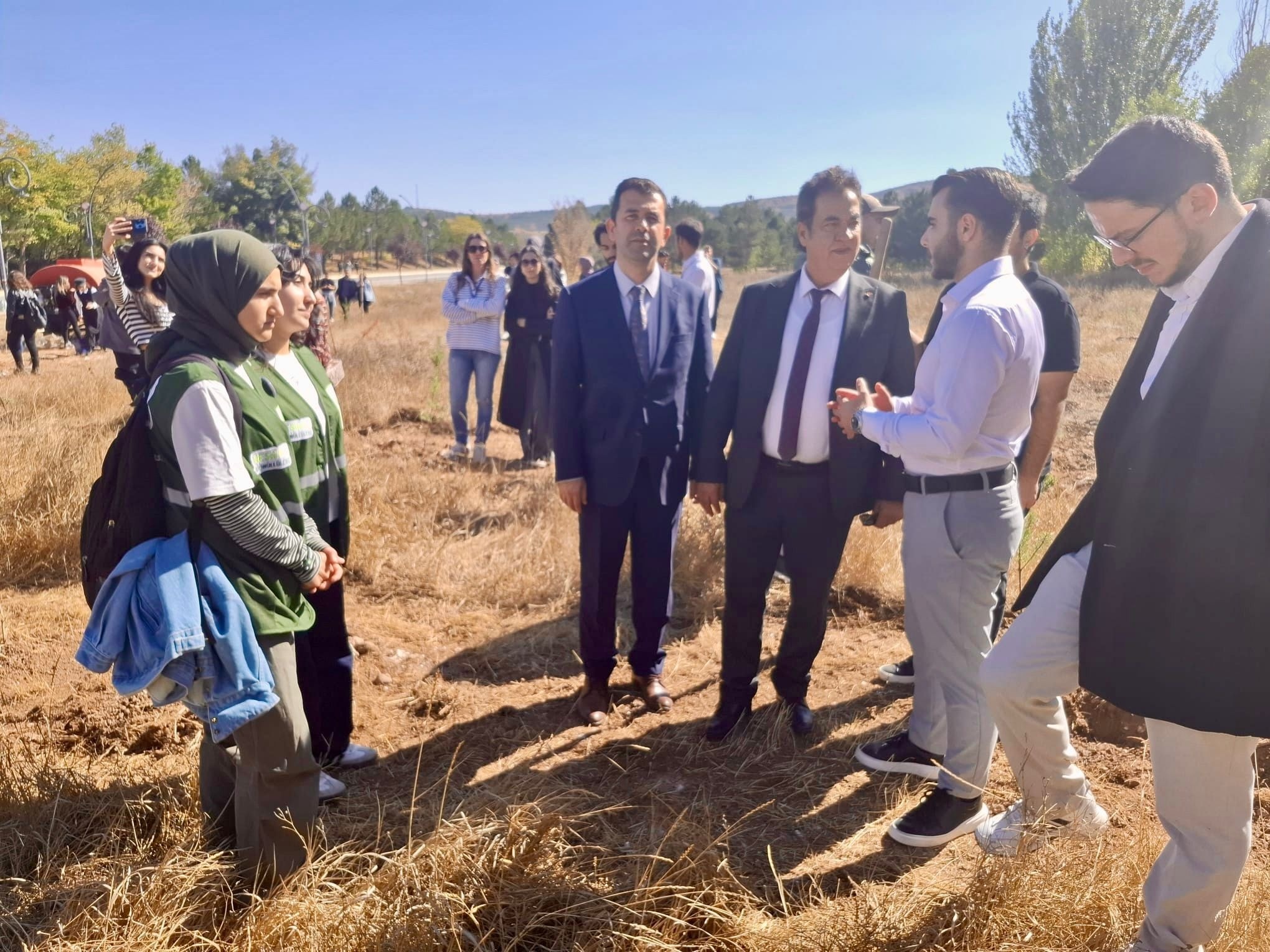 Sivas'ta gençlerden çevreye yeşil dokunuş