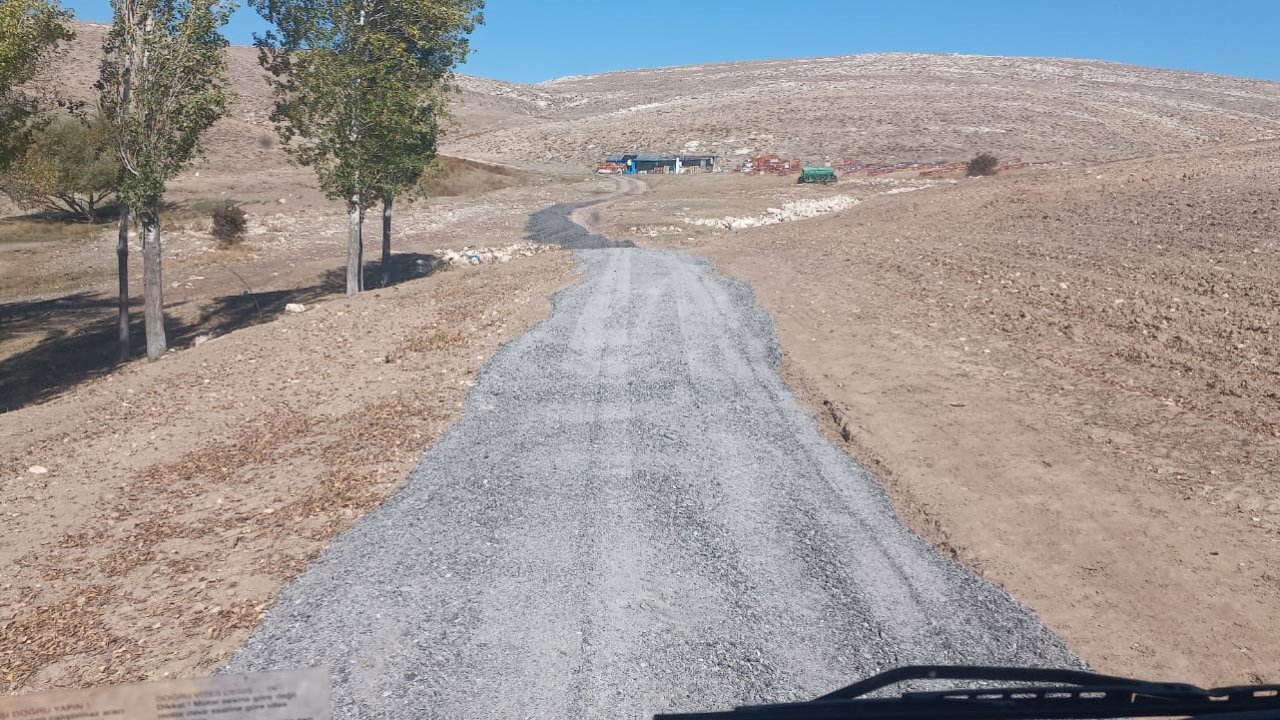 Ulaş Acıyurt Köyü Doymuş Mezrası’nda Yol Yapım Çalışması Tamamlandı