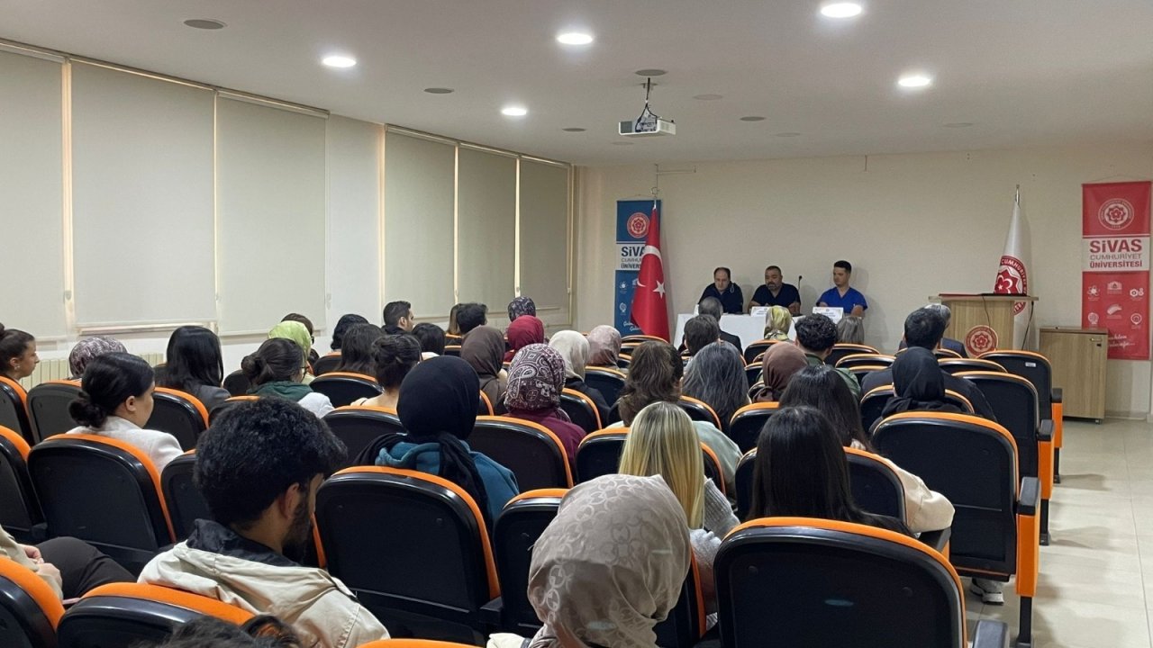 Öğrenciler ve Mezunlar Buluştu