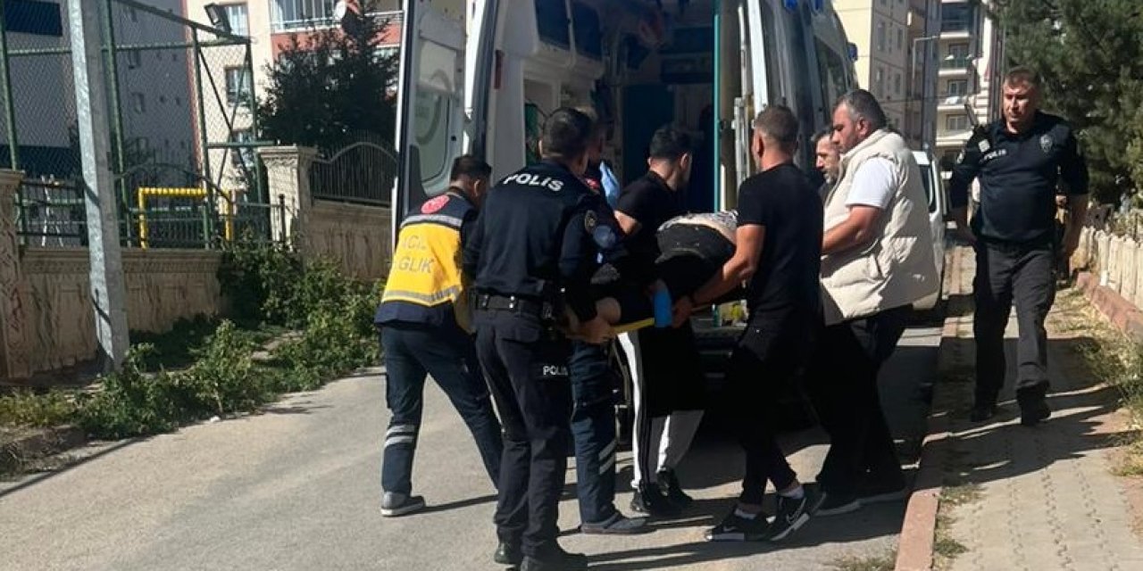 Sivas'ta kahreden ölüm: 7'nci kattan atladı