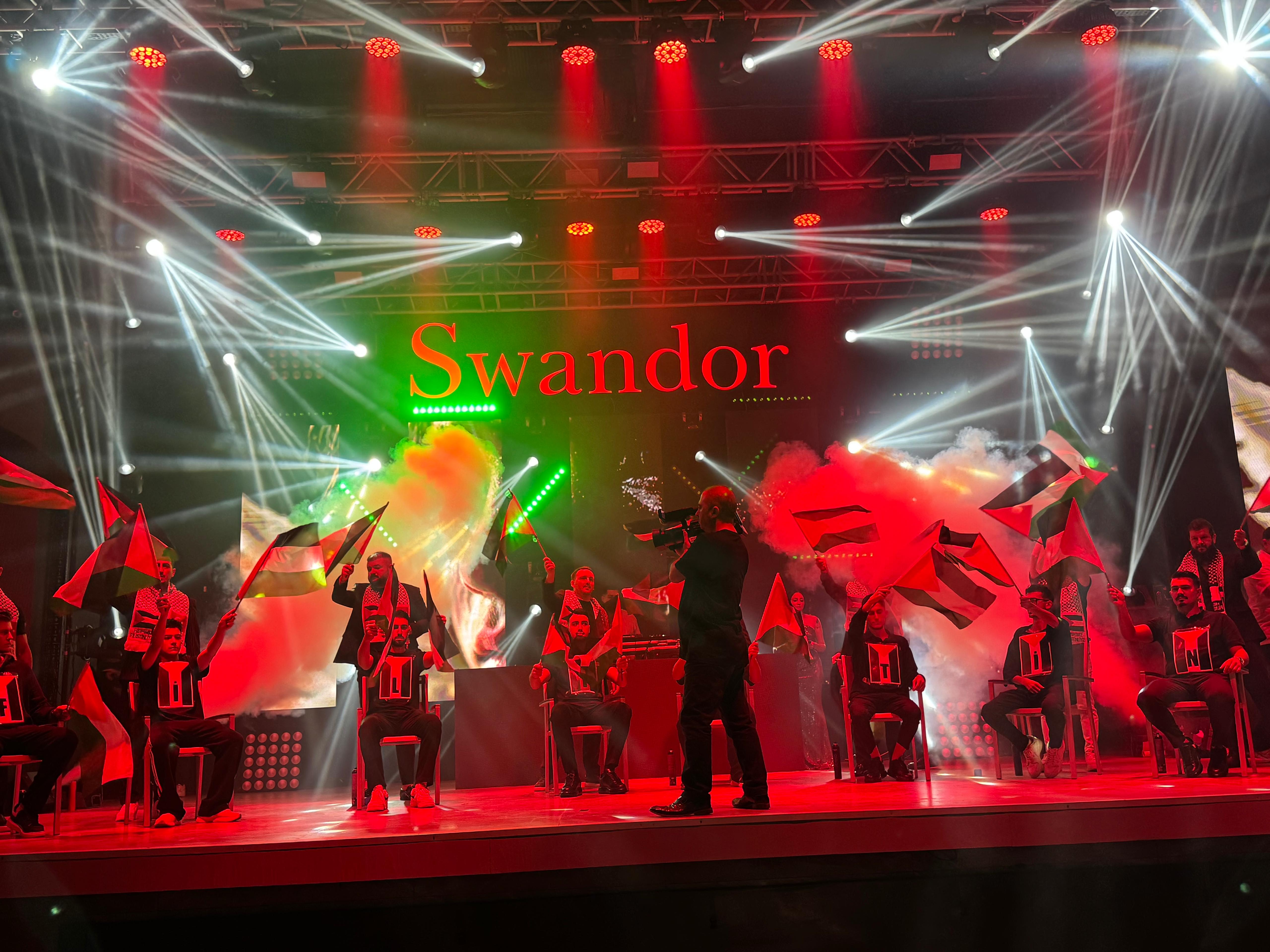 Sivaslı Kuaför Totaş’tan Alkışlanacak Hareket