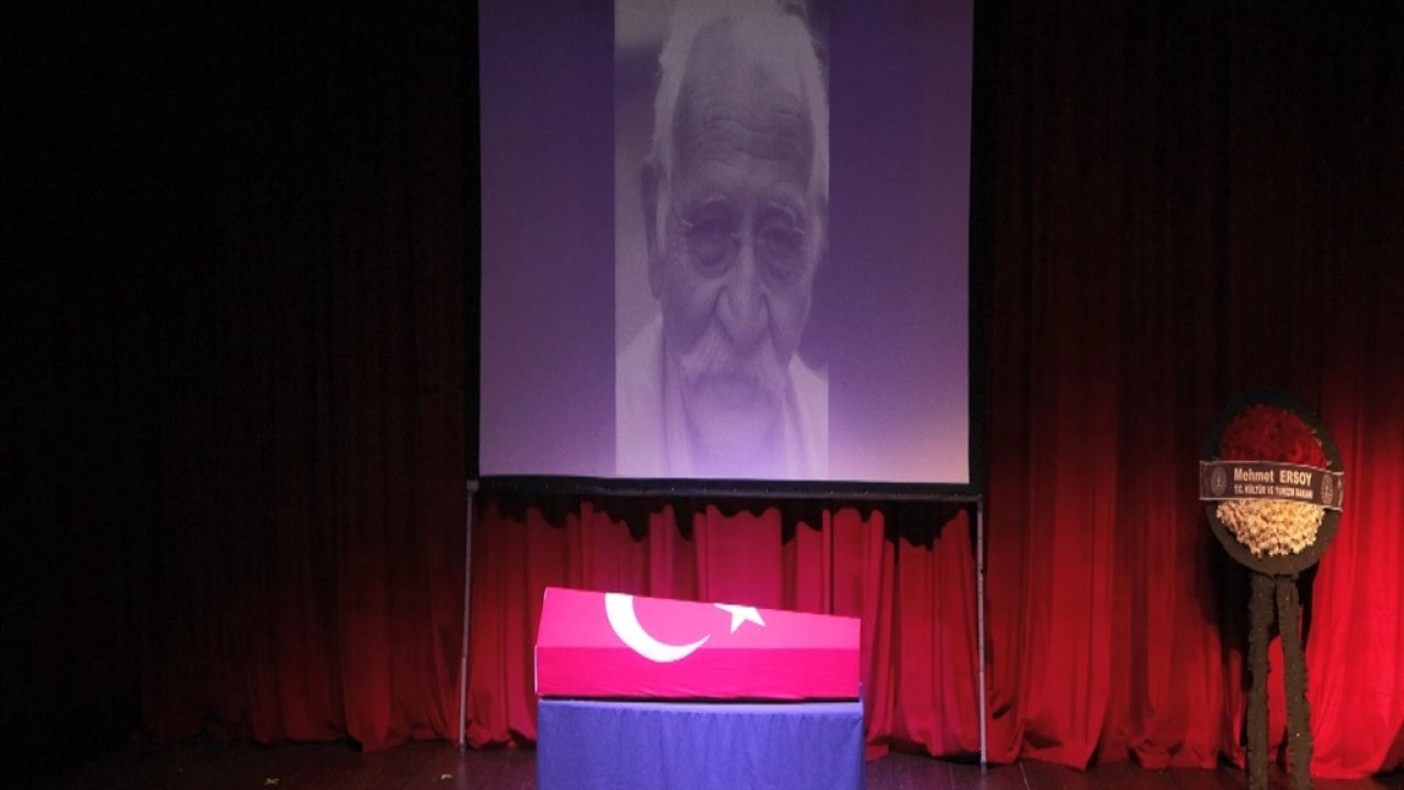 Usta Oyuncuya Son Selam: Arif Erkin Güzelbeyoğlu Sahnede Uğurlandı