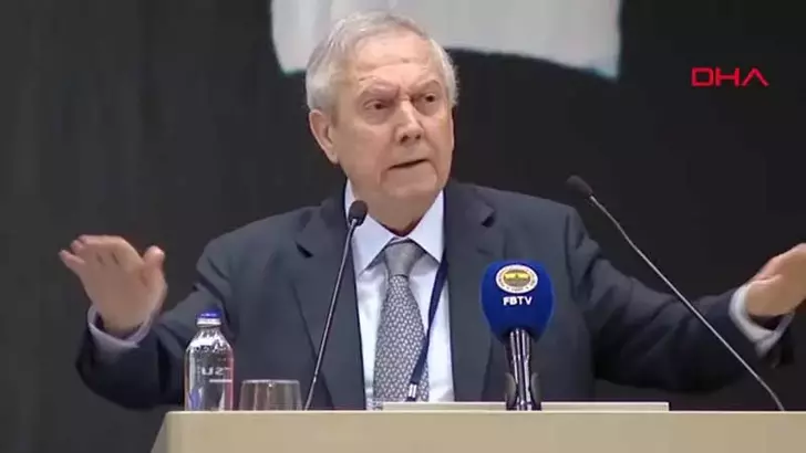 Aziz Yıldırım: Biz Fenerbahçe'nin düşmanı değiliz, Fenerbahçe'nin kendisiyiz