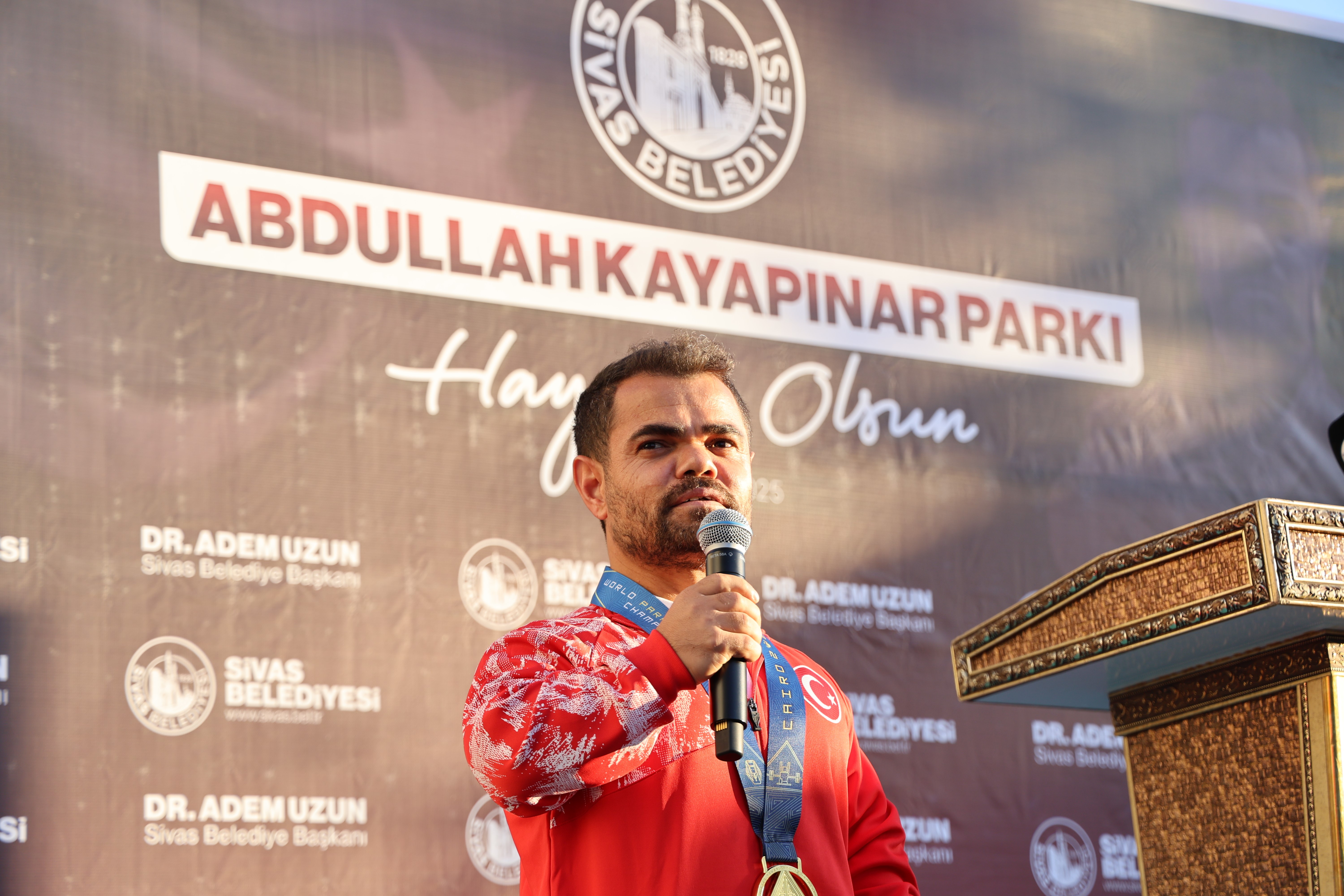 ‘Sivaslı Cep Herkülü’nün adı parkta yaşatılacak