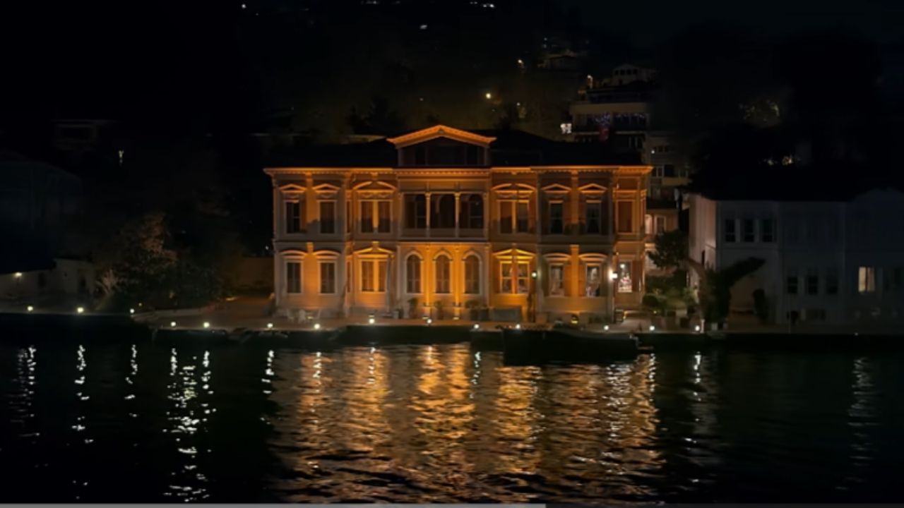 Netflix Enfes Bir Akşam dizisi nerede çekildi? Nihal'in Yalısı (Bahriyeli Sedat Bey) ve Osman'ın evi kimin?