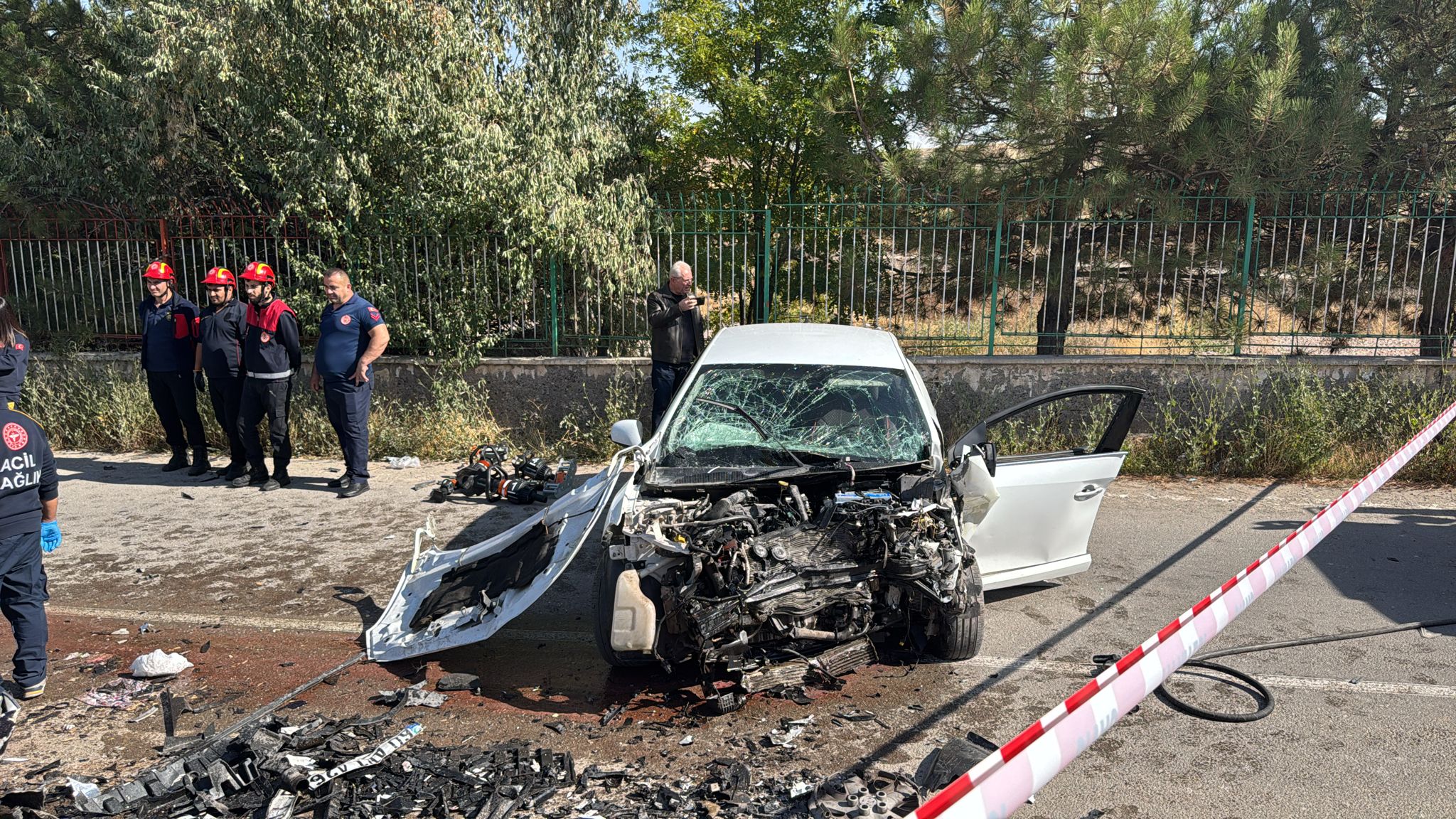 Son Dakika: Sivas'ta otomobiller çarpıştı: 1 ölü, 1 yaralı