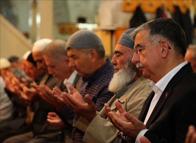 BAKAN YILMAZ SURUÇ´TA Kİ SALDIRIYI KINADI