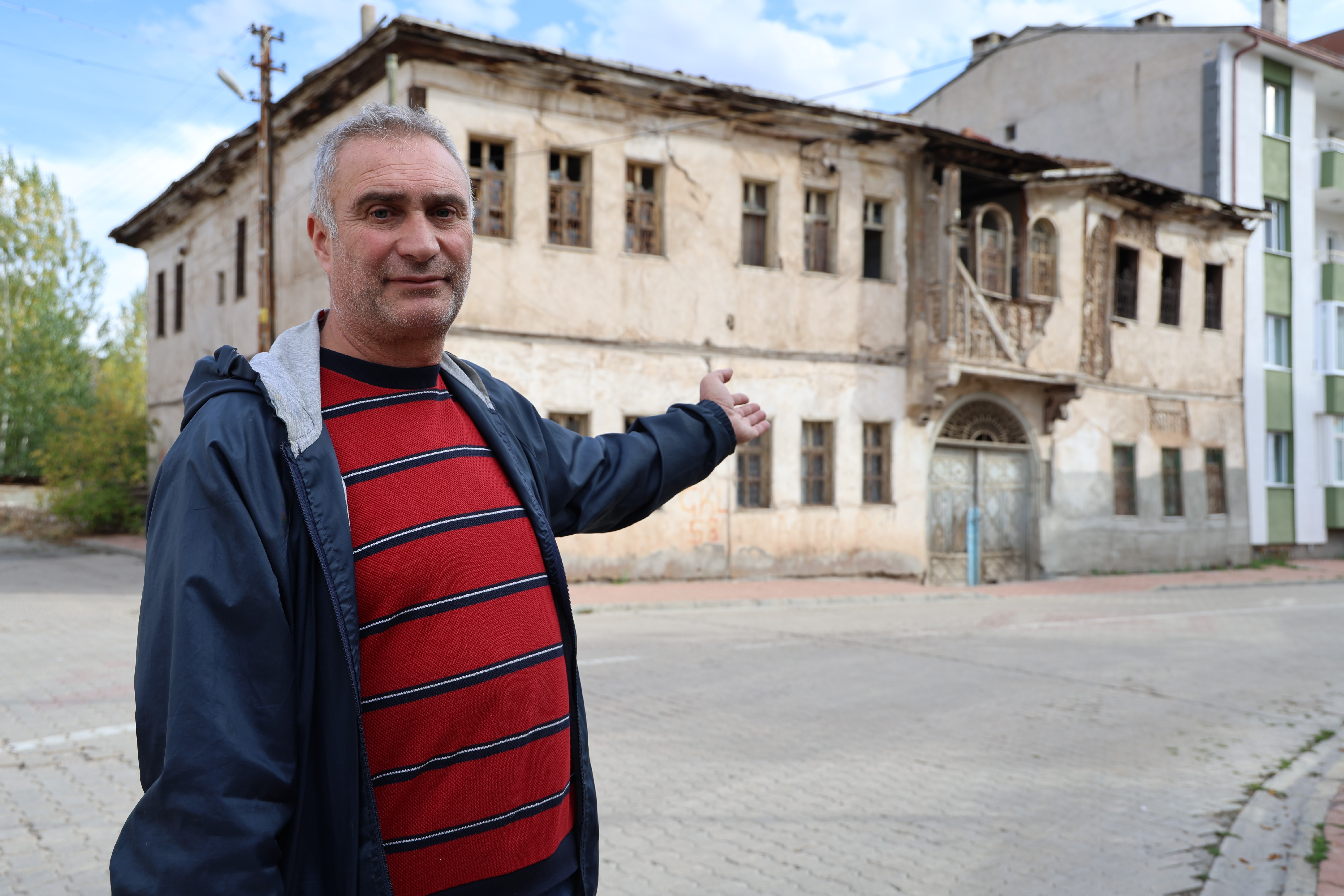 Sivas'ta Asırlık Konaklar Harap Hâlde: “Ayağa Kaldırılsın” Çağrısı