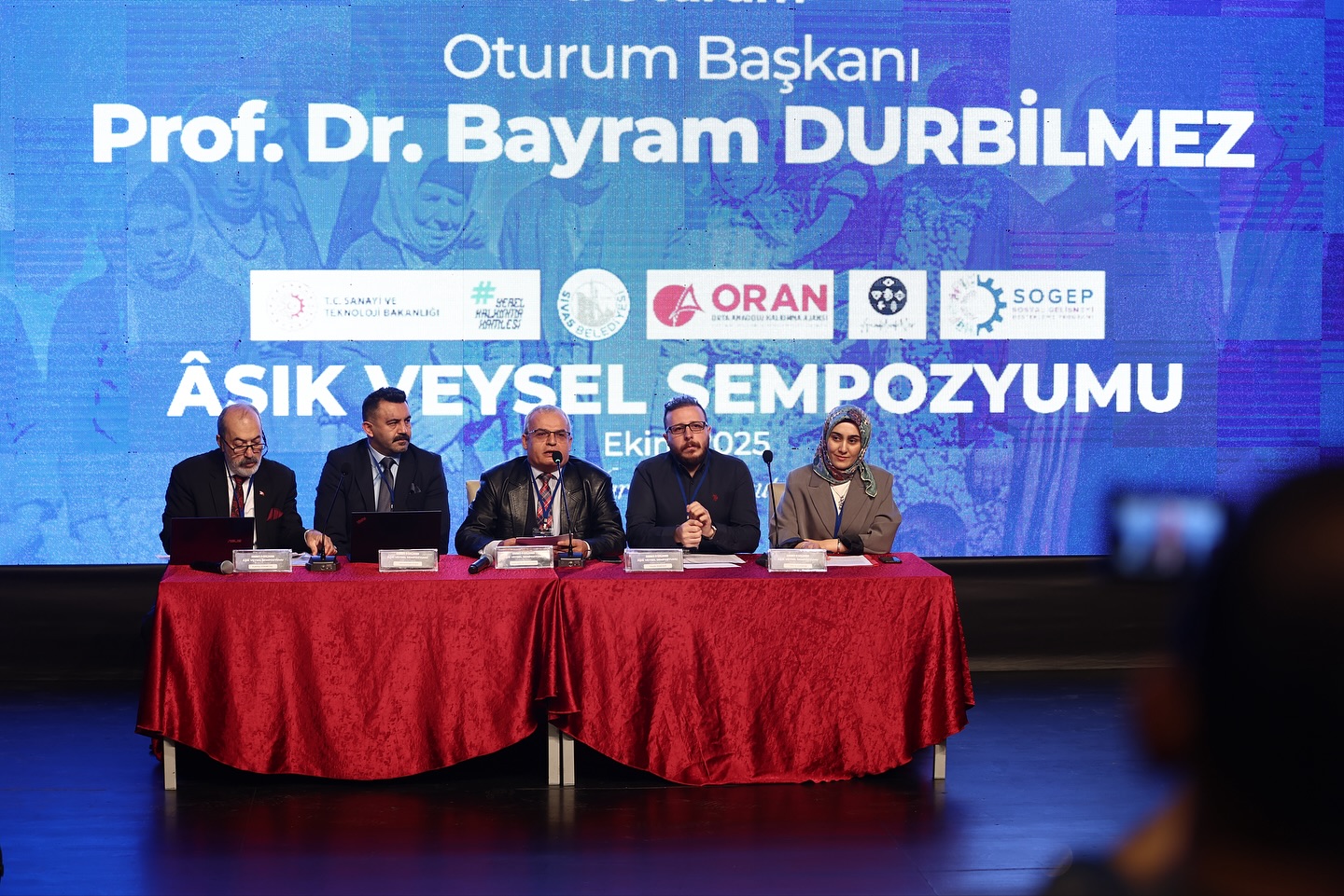 Sivas’ta Âşık Veysel’e Bilimsel Vefa