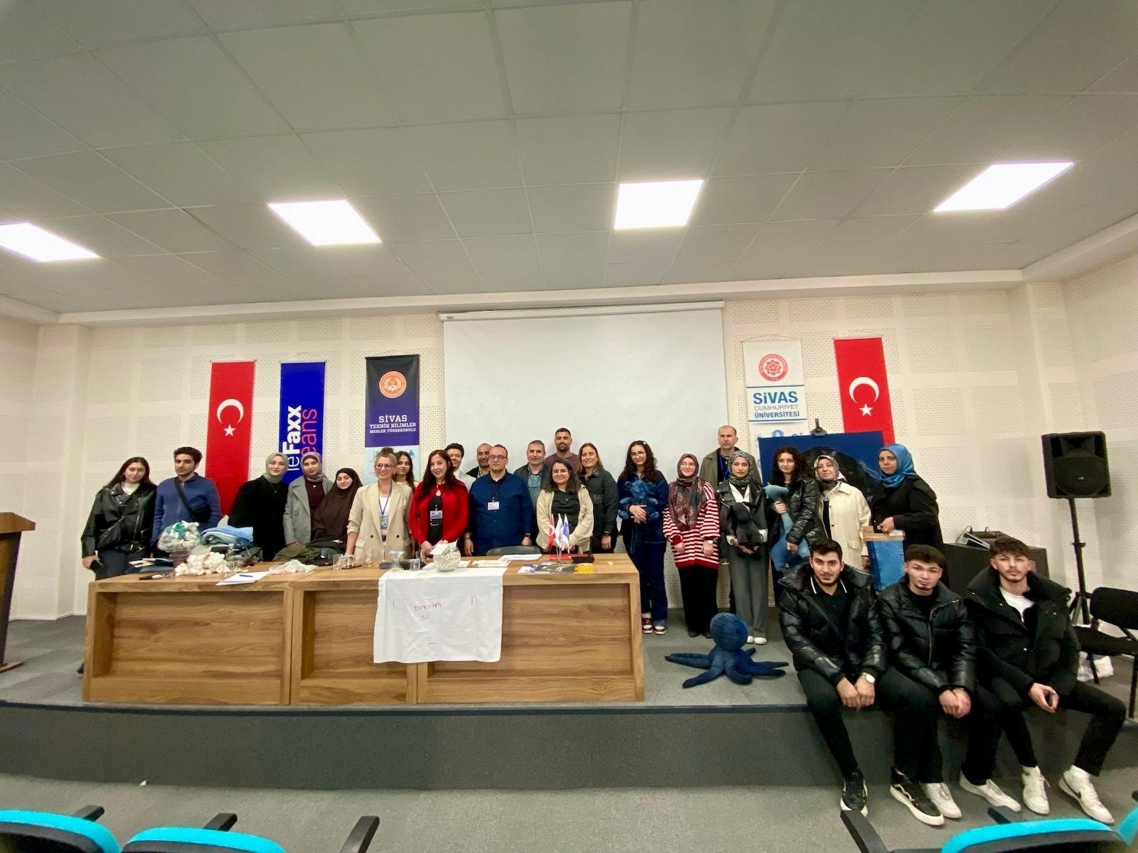 Sivas’ta Tekstil Öğrencileri Sektörle Buluştu