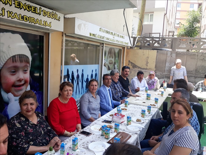 ENGELLİLER  BAYRAMDA BİR ARAYA GELDİ