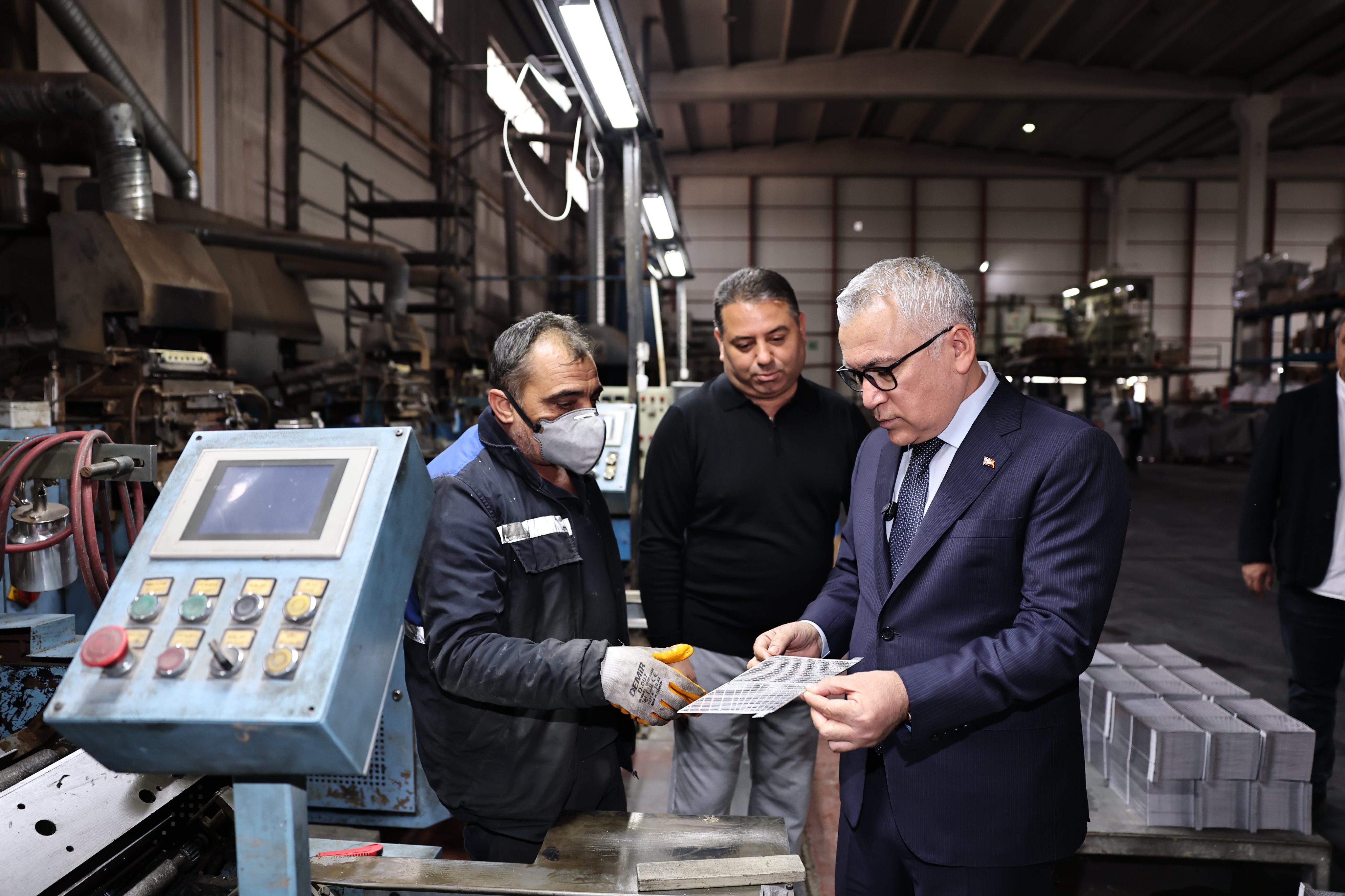 Vali Şimşek, Sivas’ın Sanayi ve İhracat Devlerini Ziyaret Etti