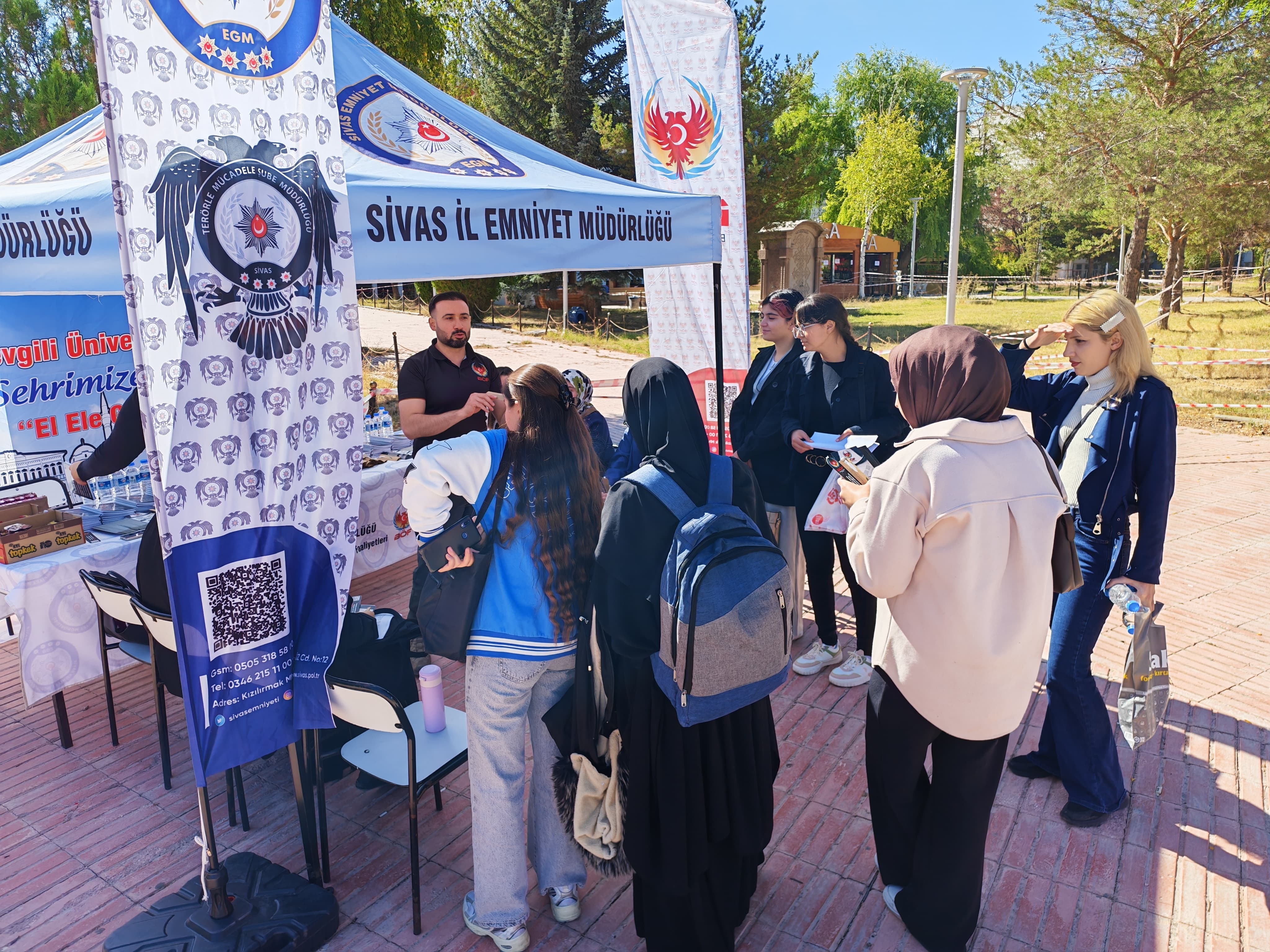 Sivas’ta Üniversite Öğrencilerine Terör ve Yangın Farkındalığı Eğitimi