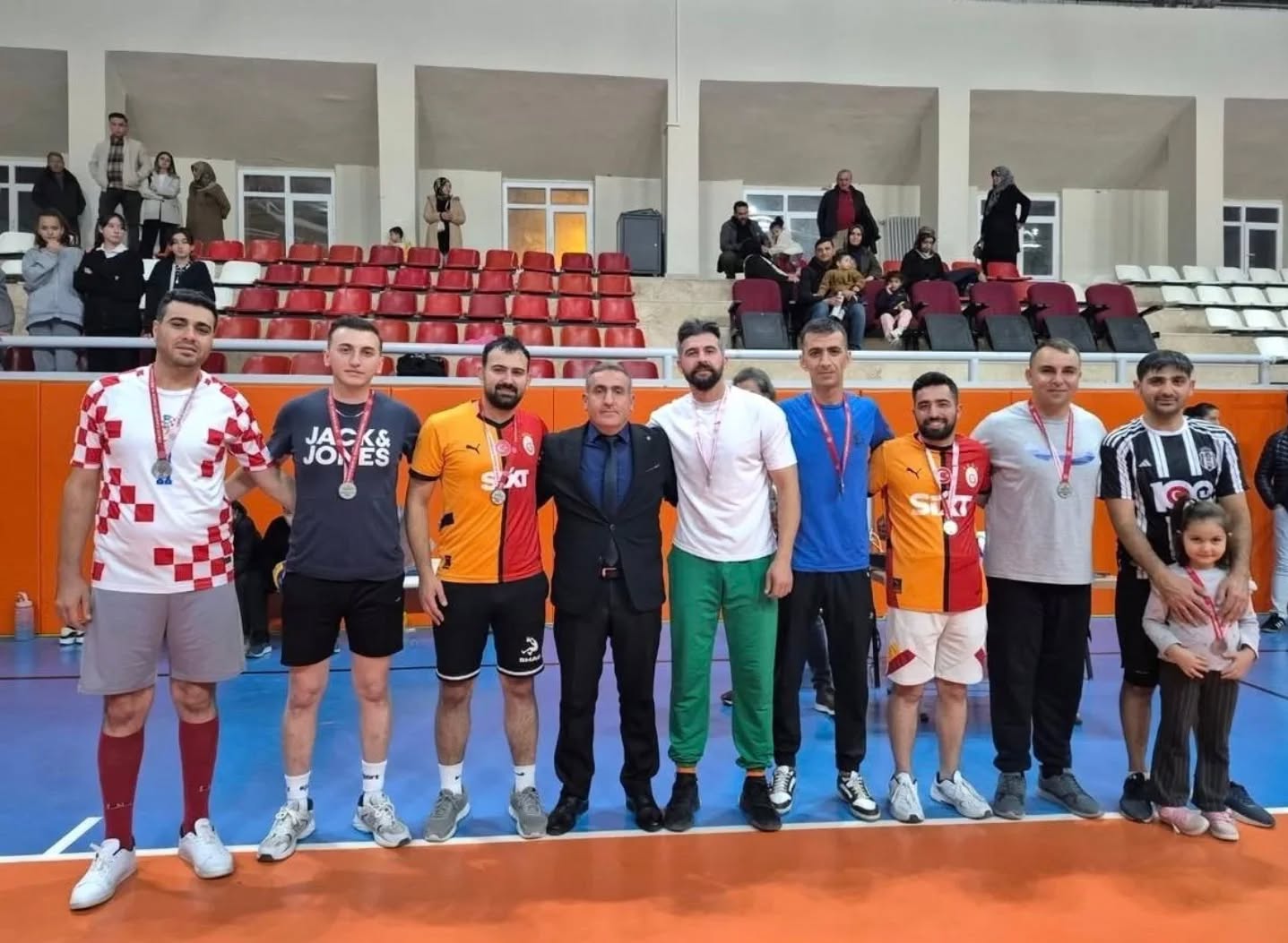 Voleybolun Şampiyonları Cumhuriyet Coşkusunu Taşıdı