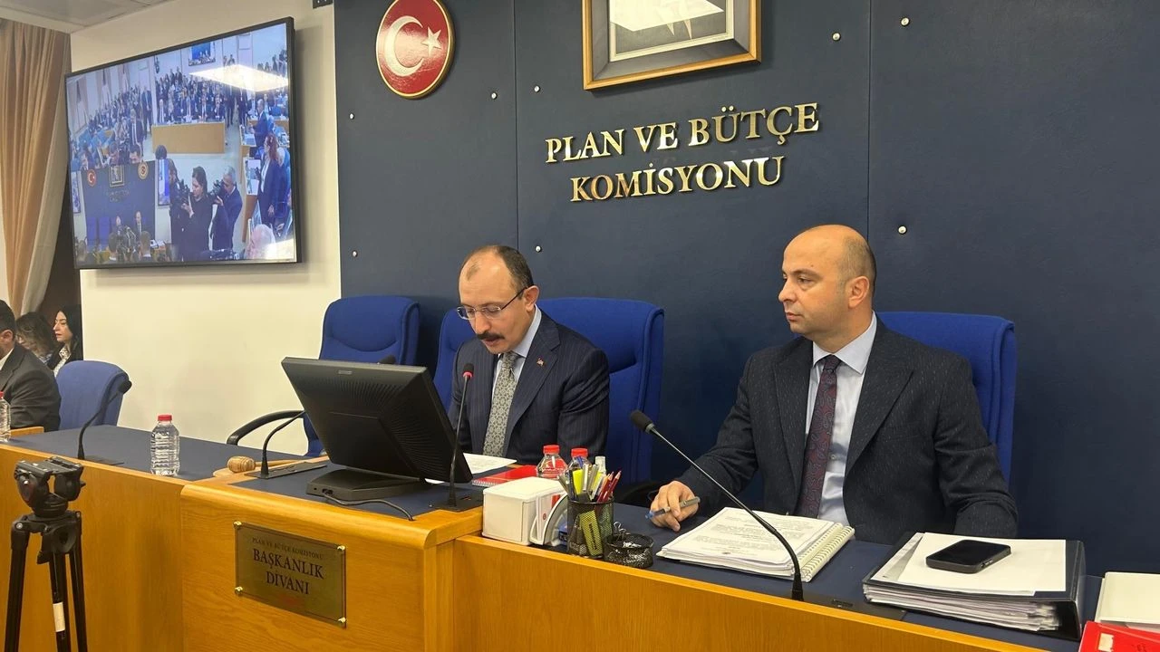 2026 bütçe görüşmeleri tartışmalarla başladı