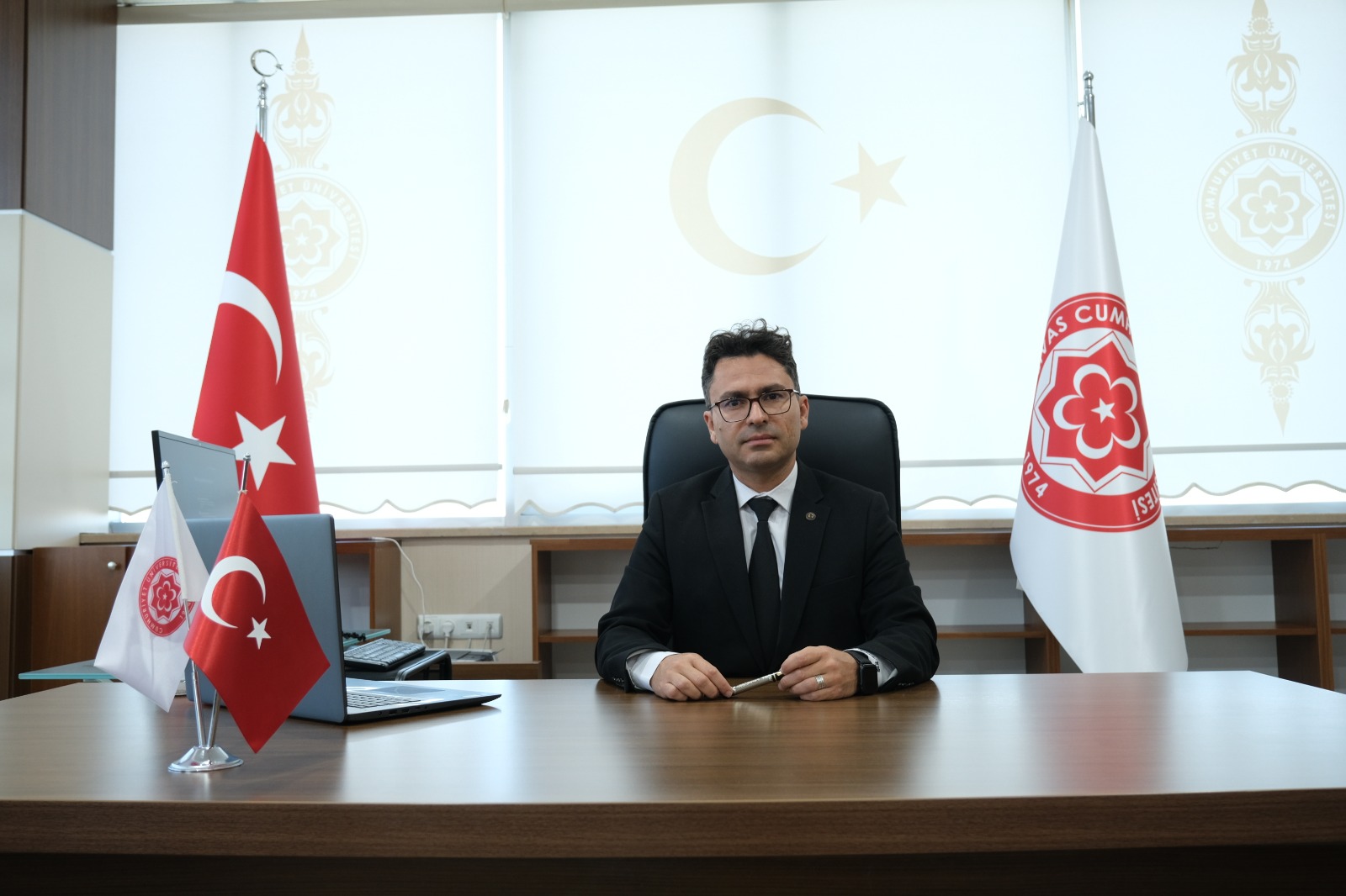 Av. Bahadır Kır görevine geri döndü