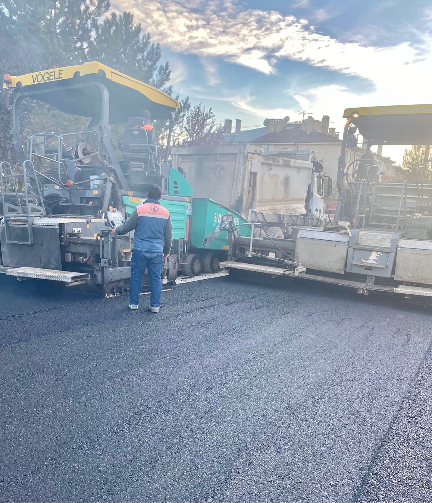Sivas’ta 2025 Asfalt Yılı Kapsamında Üç Sokak Yenilendi