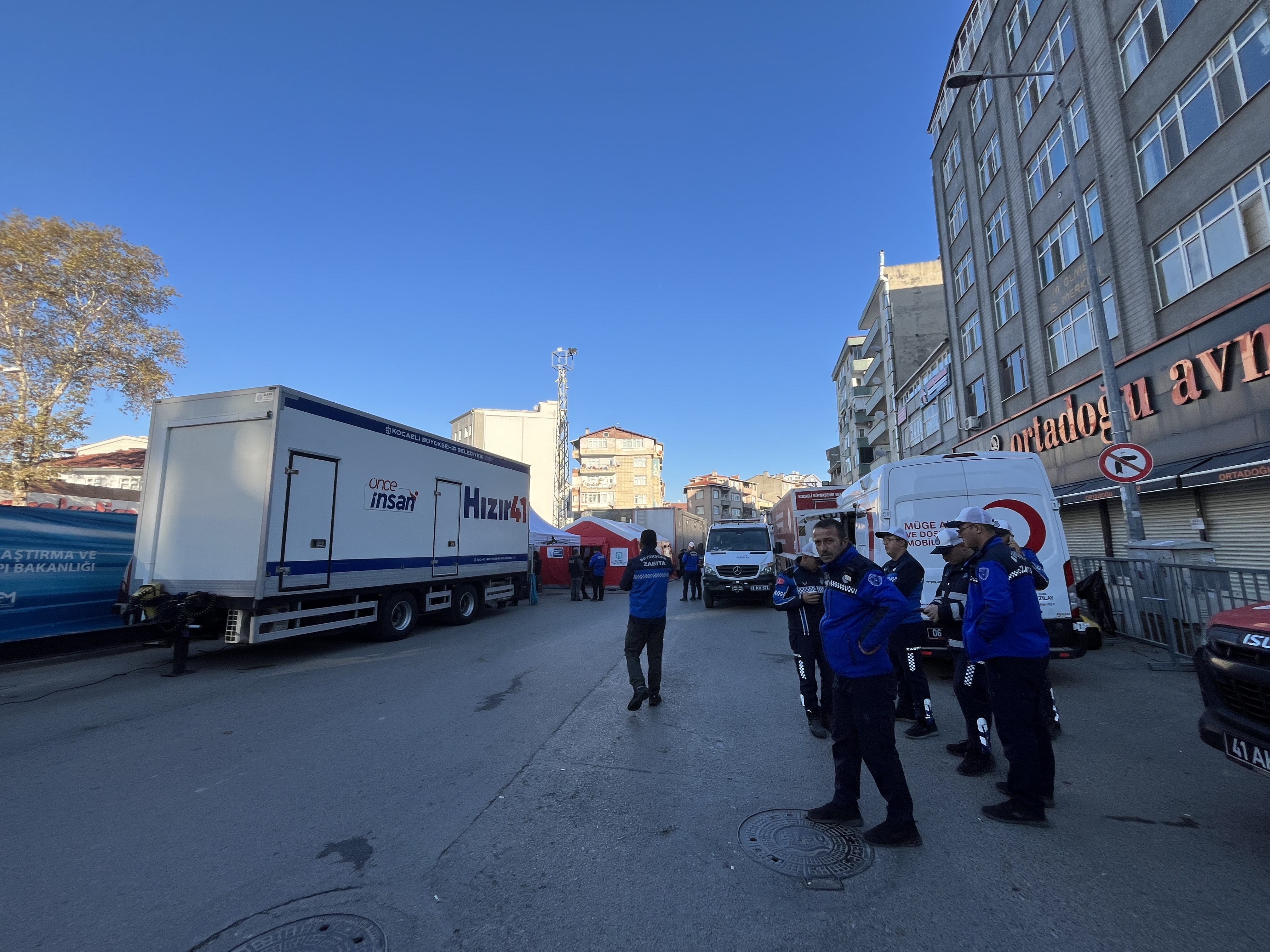 Kocaeli'de 12 bina tahliye edildi