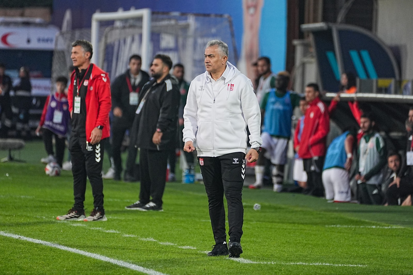 Altıparmak’tan hakem isyanı!