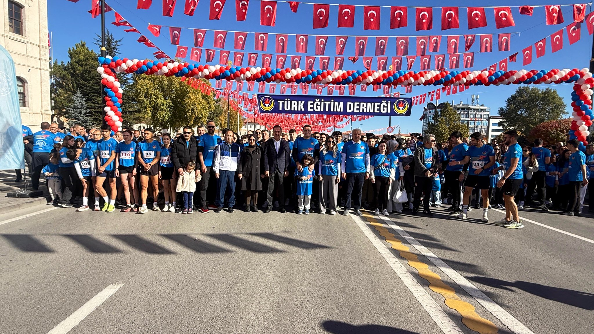 Sivas Depremzede Öğrenciler İçin Tek Yürek