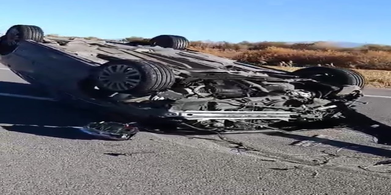 Sivas'ta otomobil takla attı, sürücü yaralı kurtuldu