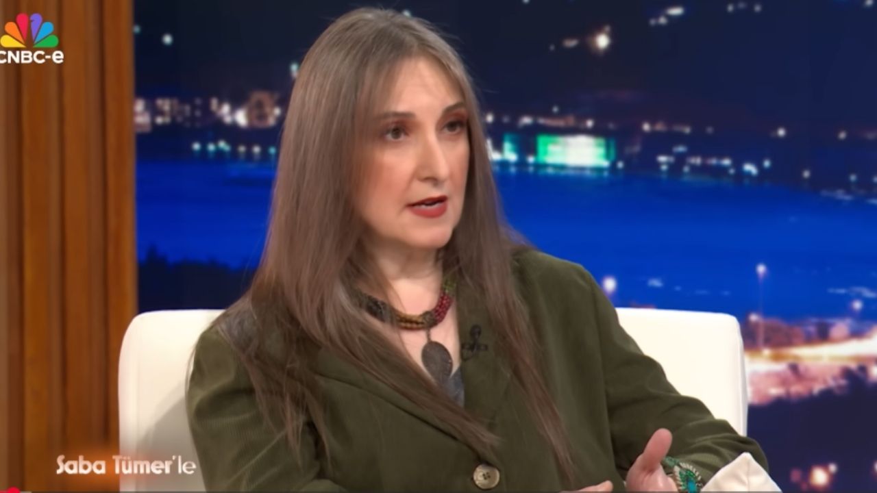 Farah Yurdözü kimdir nereli? Kaç yaşında? Evli mi? Eşi kim?