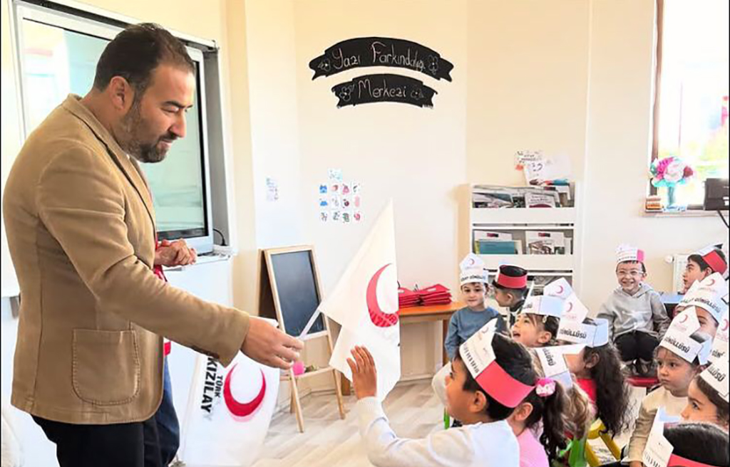 Zara’da Öğrenciler Kızılay’ı Tanıdı