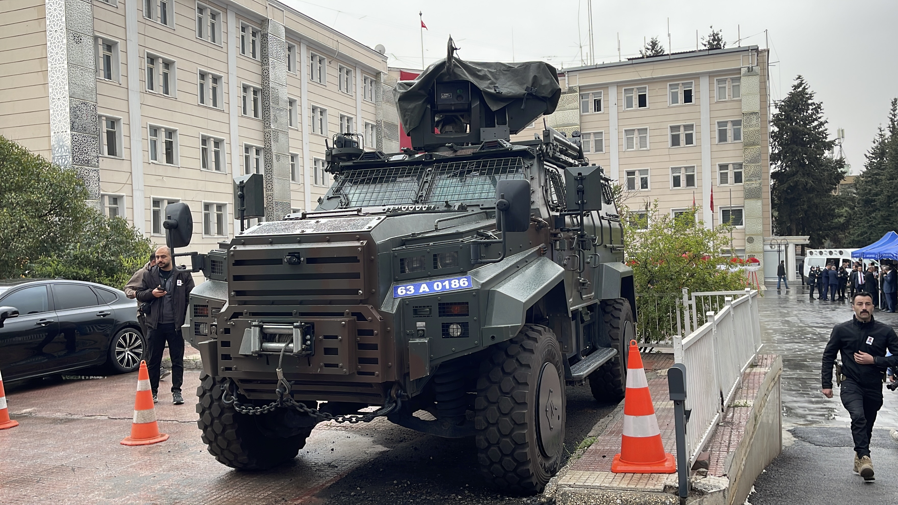 Şanlıurfa’da DEAŞ operasyonuna 11 gözaltı