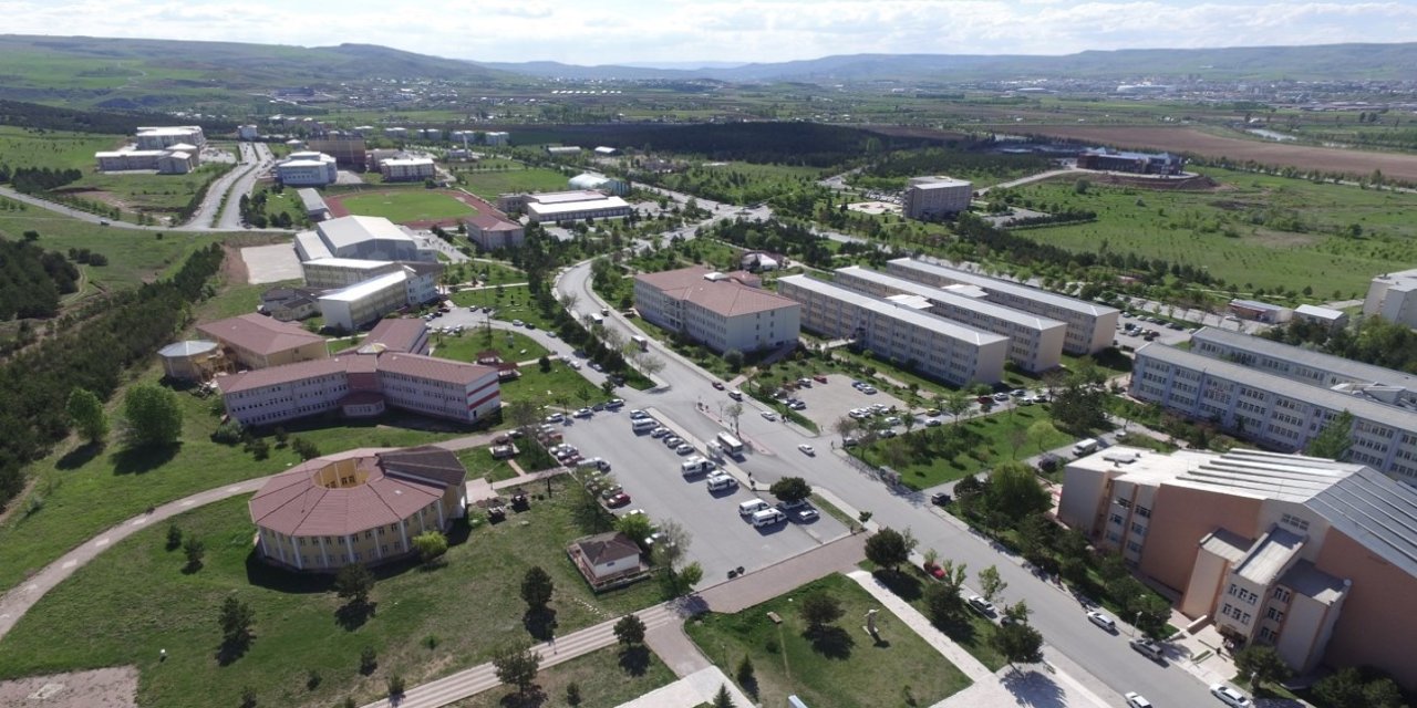 Sivas Cumhuriyet Üniversitesi en iyiler arasında