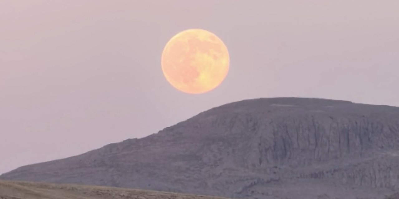 Sivas'ta dolunay mest etti