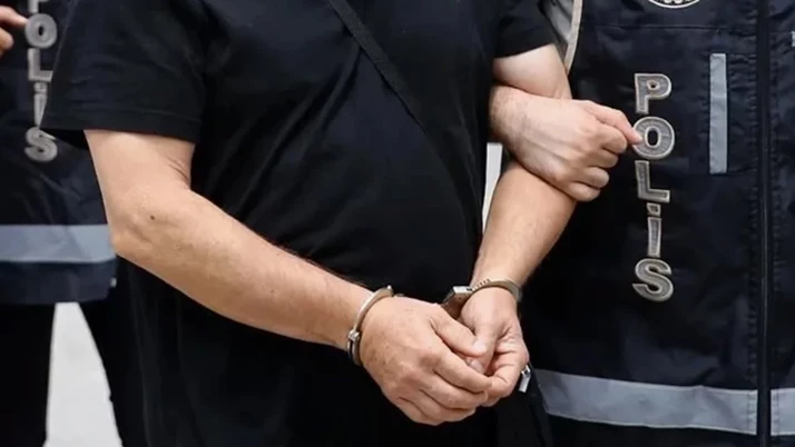 Polis ve Jandarma operasyonunda 1071 aranan kişi ele geçirildi