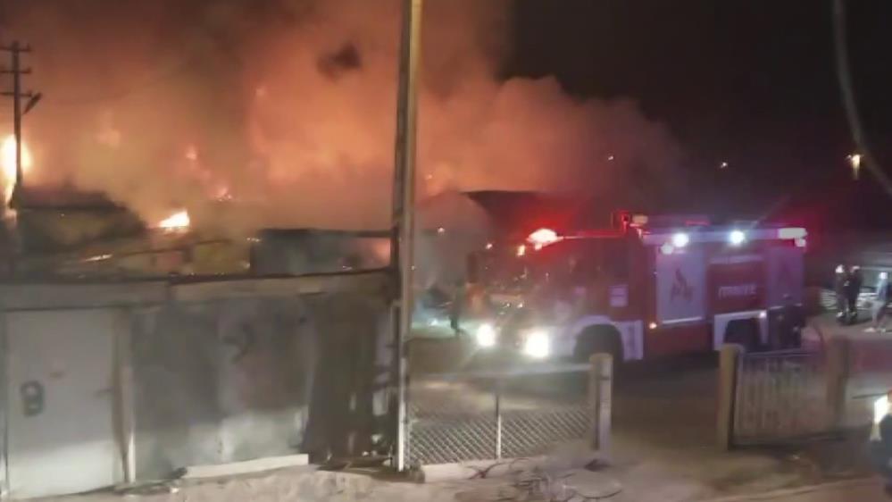 Sivas’ta köydeki ahır yangını korku dolu anlar yaşattı