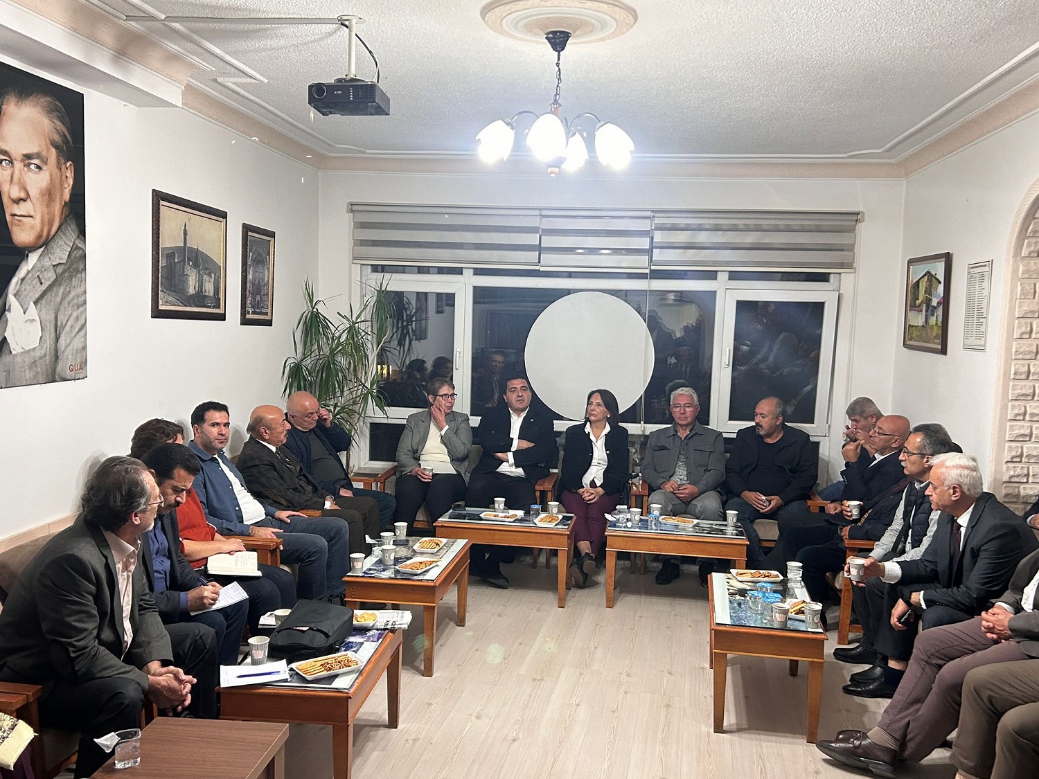 Sivas’ta İşten Çıkarılan 700 Madenci İçin CHP Harekete Geçti